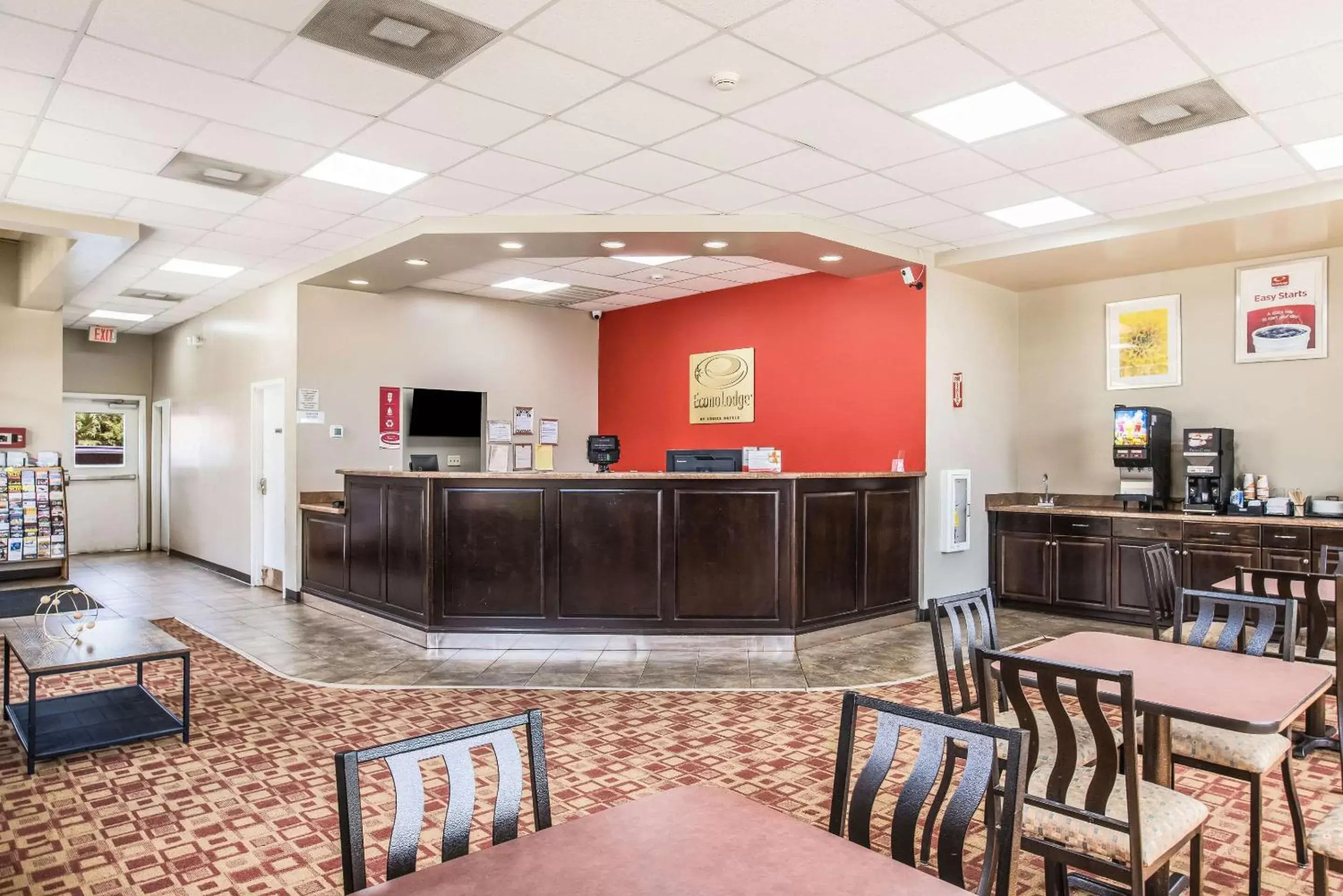 Lobby or reception in Econo Lodge Garden City - Savannah Lobby or reception in Econo Lodge Garden City - Savannah