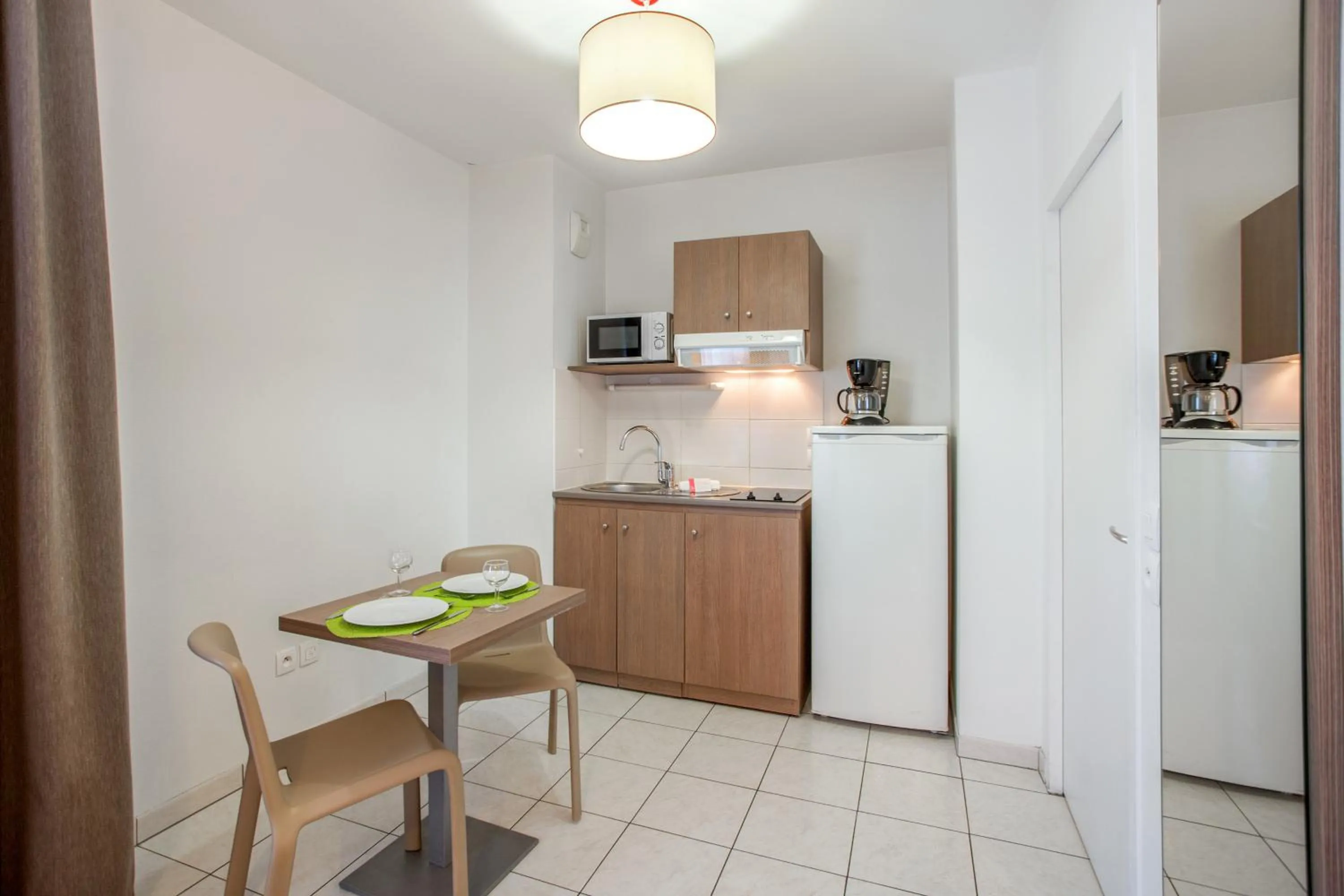 Coffee/tea facilities in Appart'City Classic Annemasse Centre - Pays de Genève