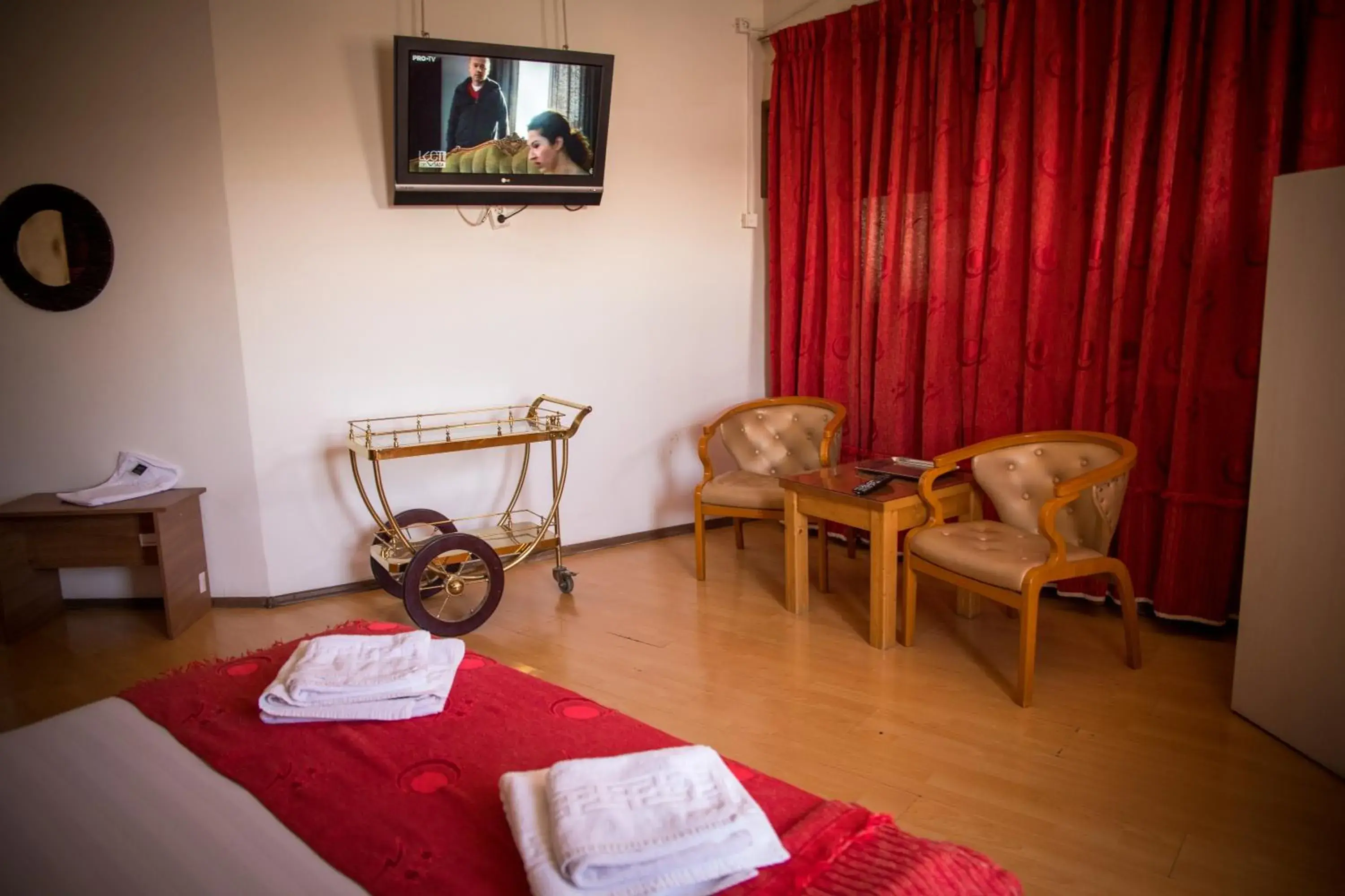 Photo of the whole room, Seating Area in Hotel Funnytime