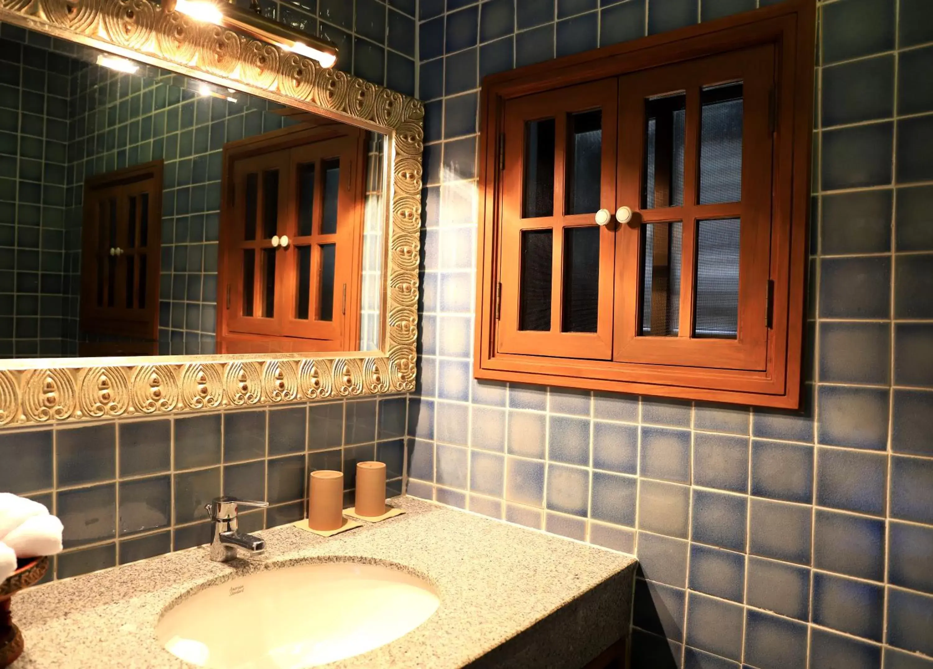 Photo of the whole room, Bathroom in Kaomai Lanna Resort