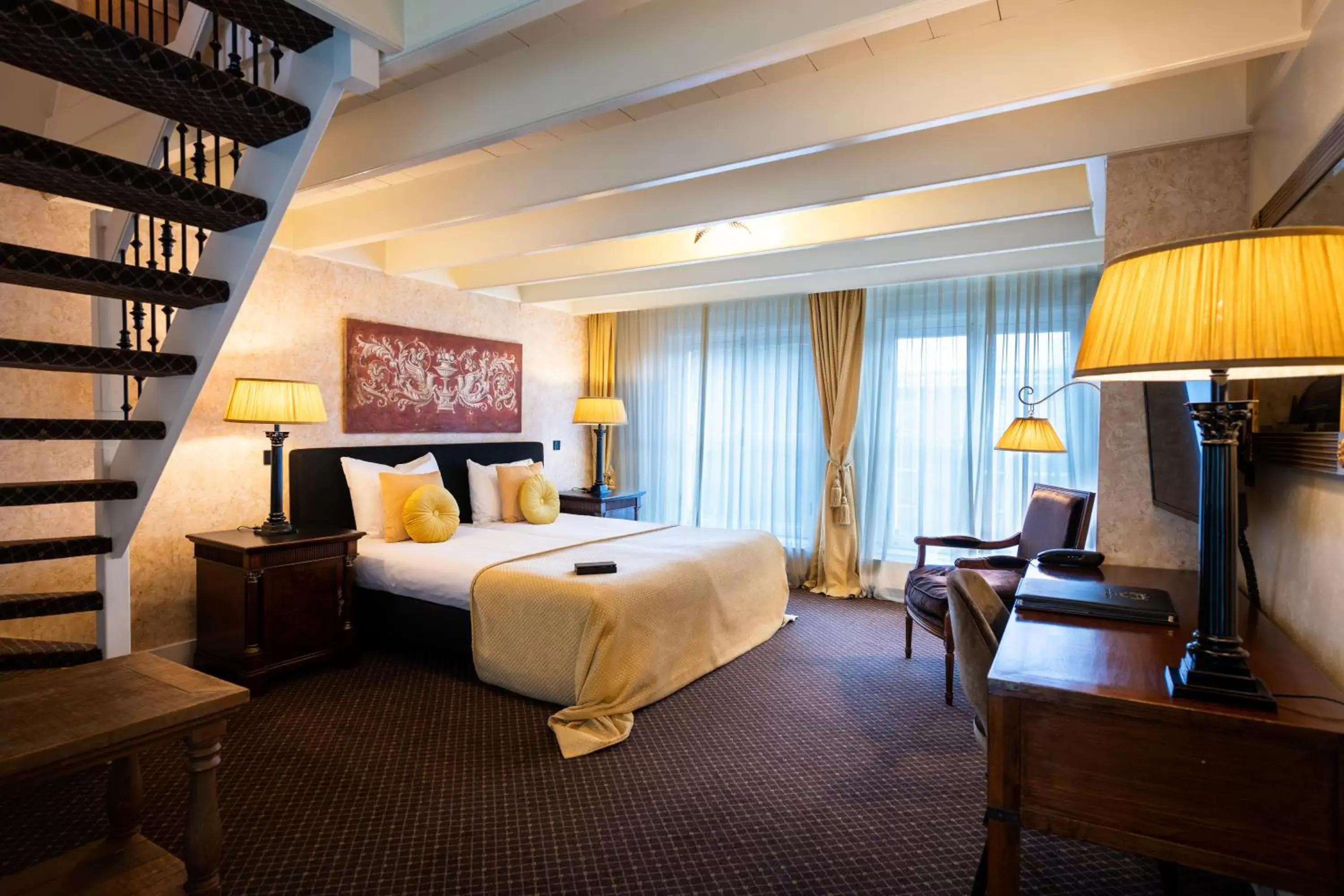 Quadruple Room - single occupancy in Grand Boutique Hotel-Restaurant Huis Vermeer Quadruple Room - single occupancy in Grand Boutique Hotel-Restaurant Huis Vermeer