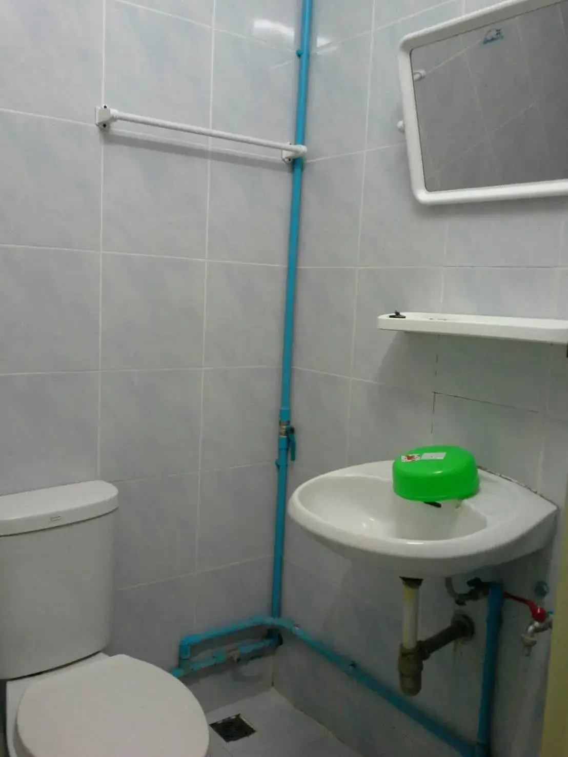 Bathroom in New Central Guesthouse