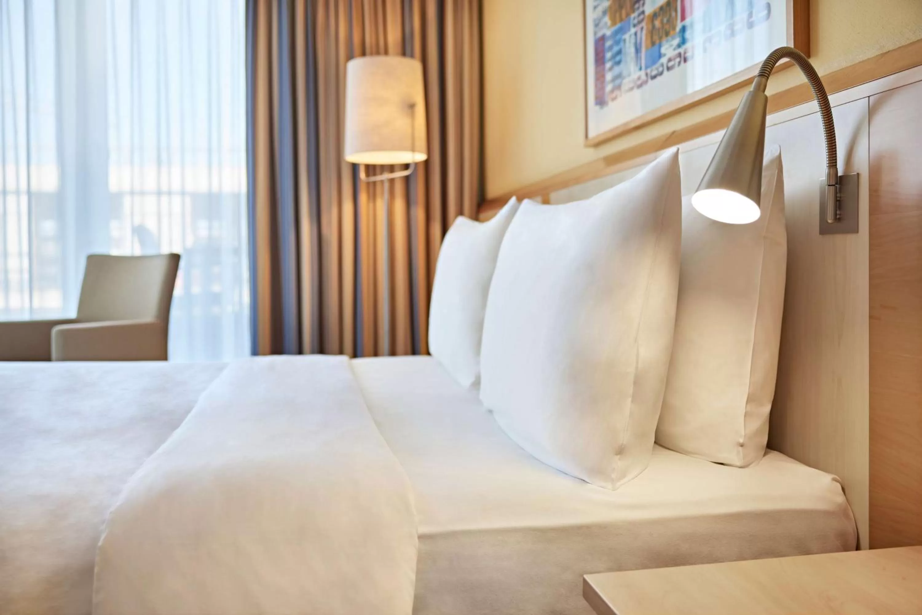 Bedroom, Bed in Lindner Hotel Cologne Am Dom, part of JdV by Hyatt