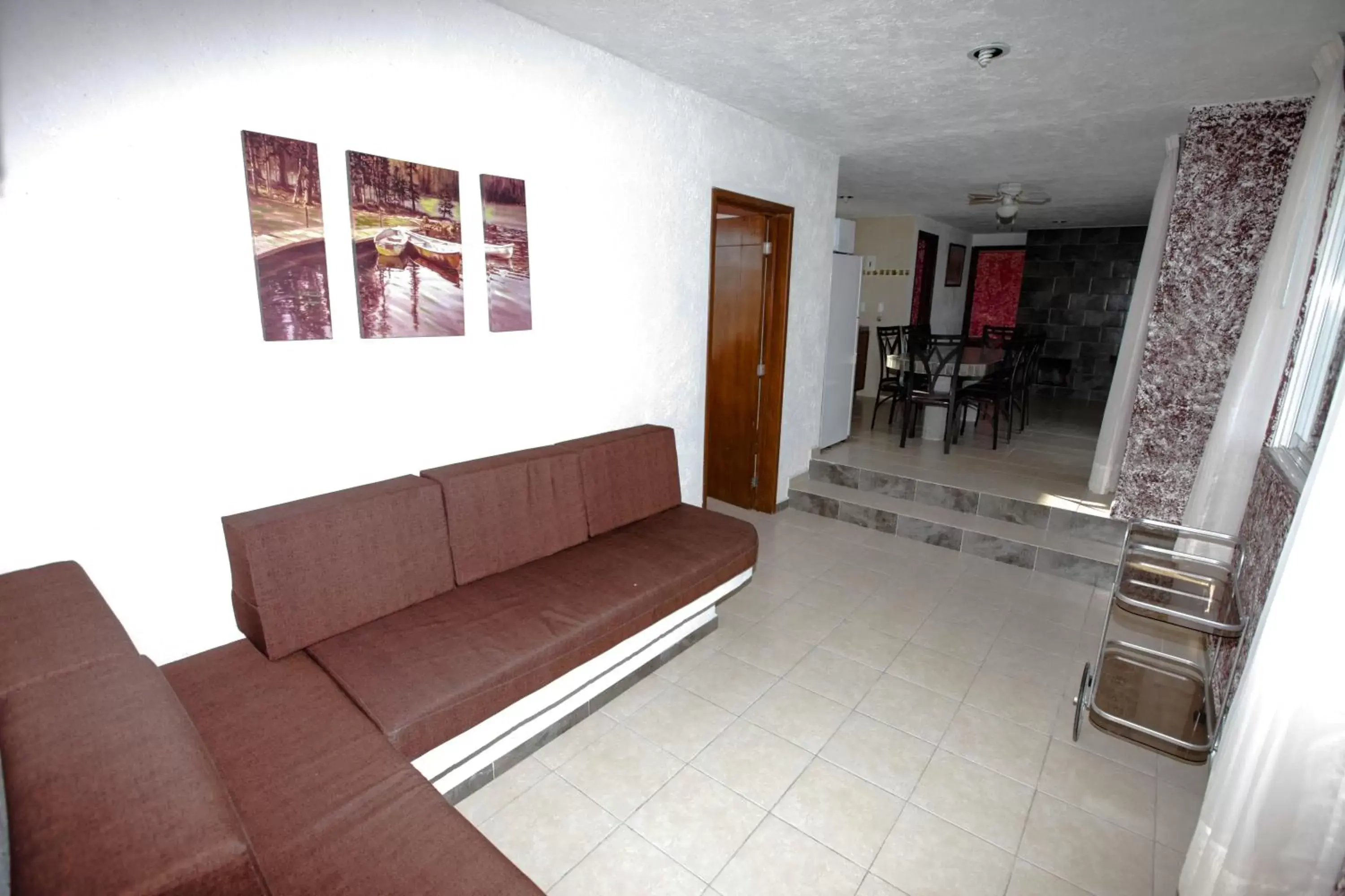 Seating Area in Natural Suites Hotel- cerca de Africam Safari Valsequillo Puebla