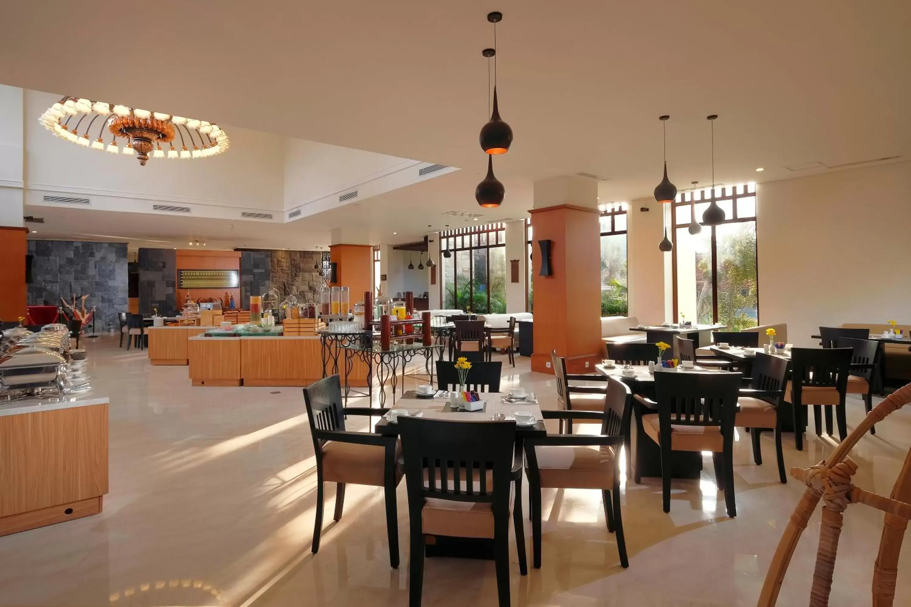 Restaurant/Places to Eat in Wimarion Hotel Semarang