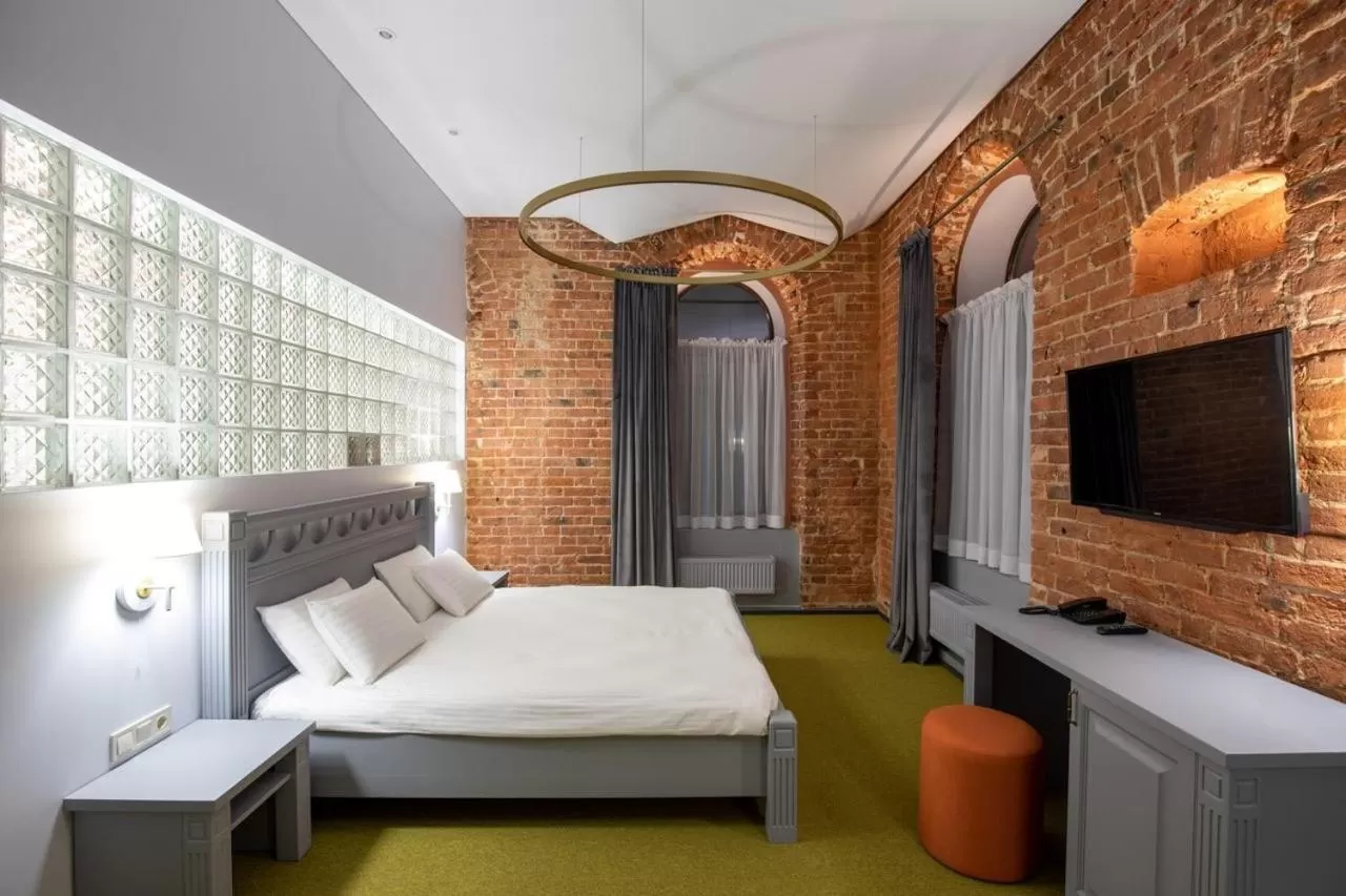 Bed in Four Rooms City