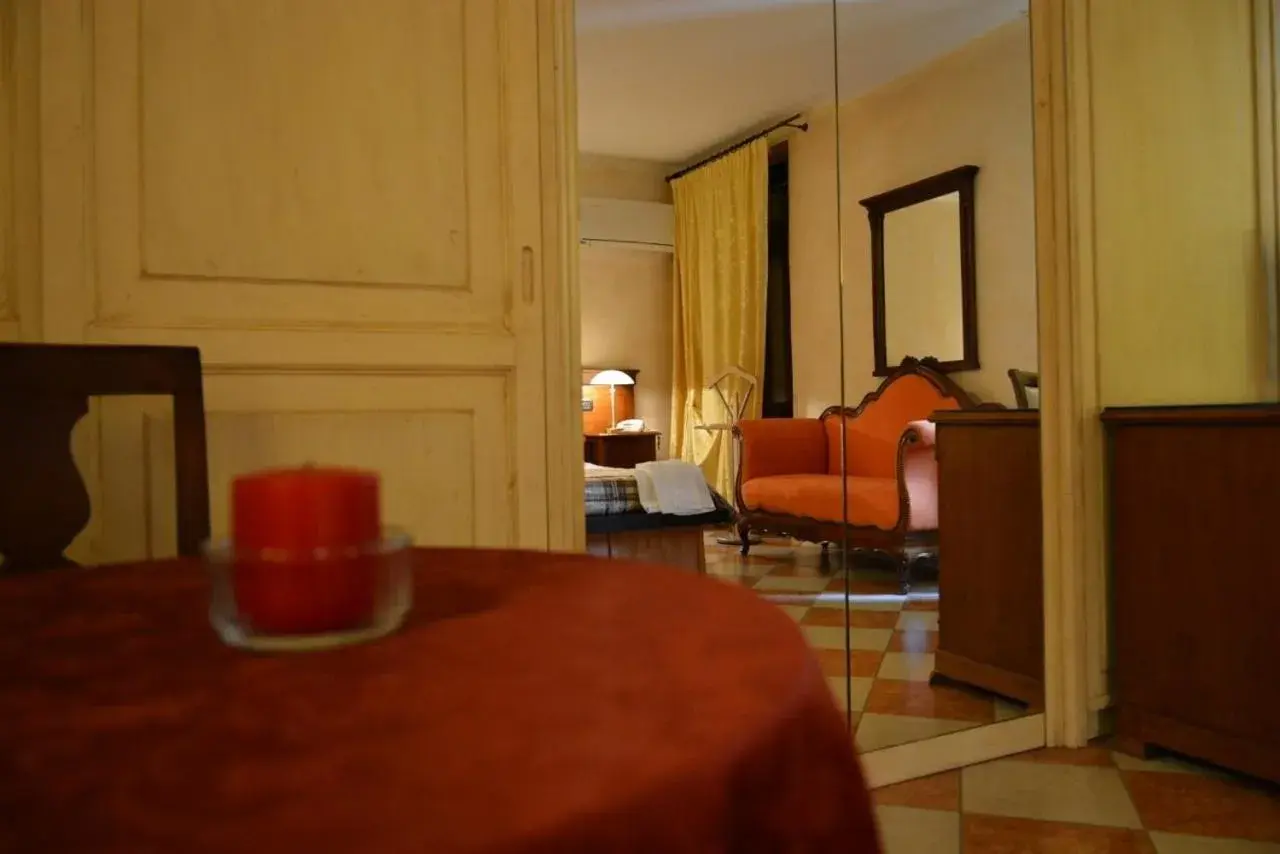 Double Room - single occupancy in Hotel Due Colonne Double Room - single occupancy in Hotel Due Colonne