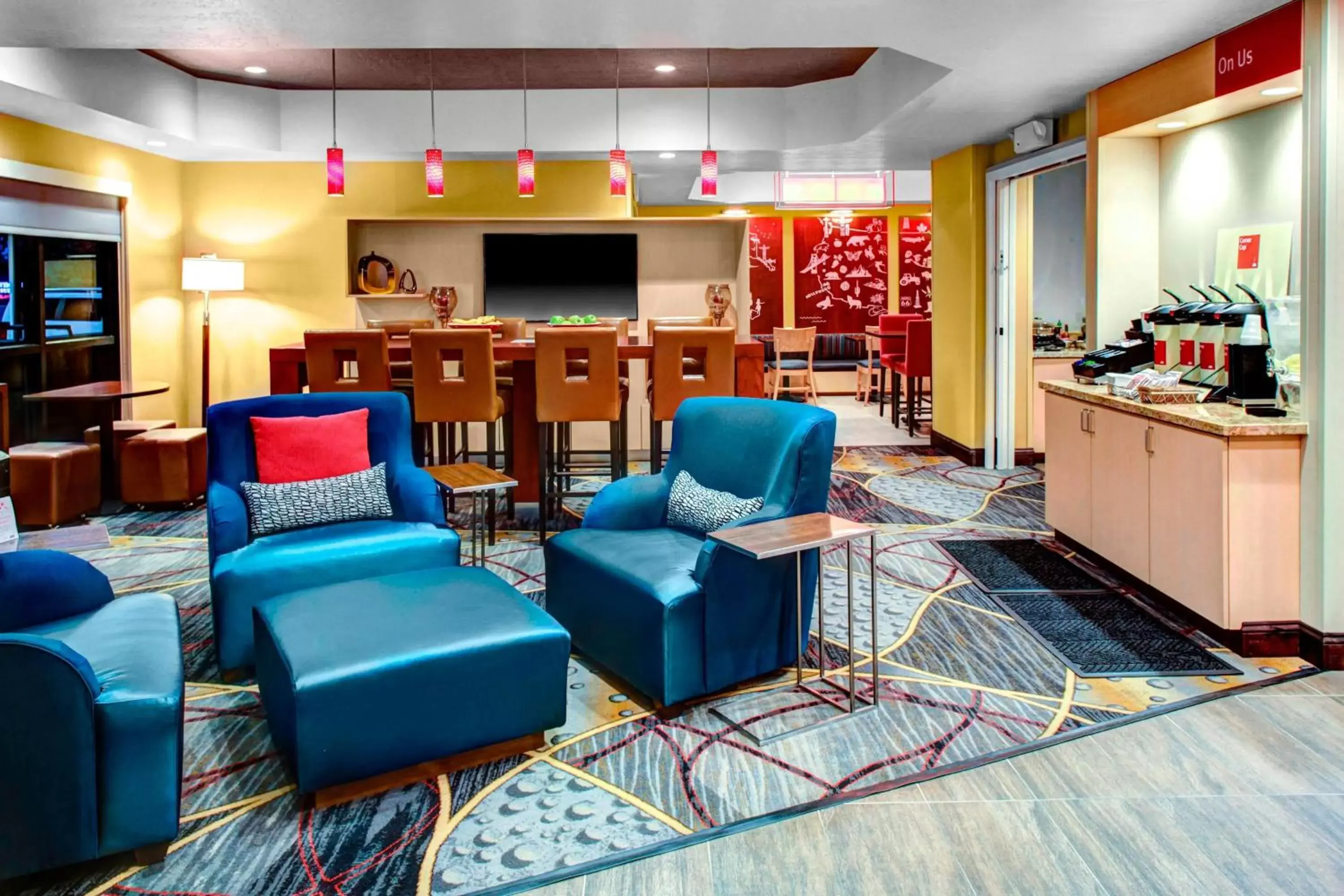 Lobby or reception in TownePlace Suites by Marriott Bakersfield West