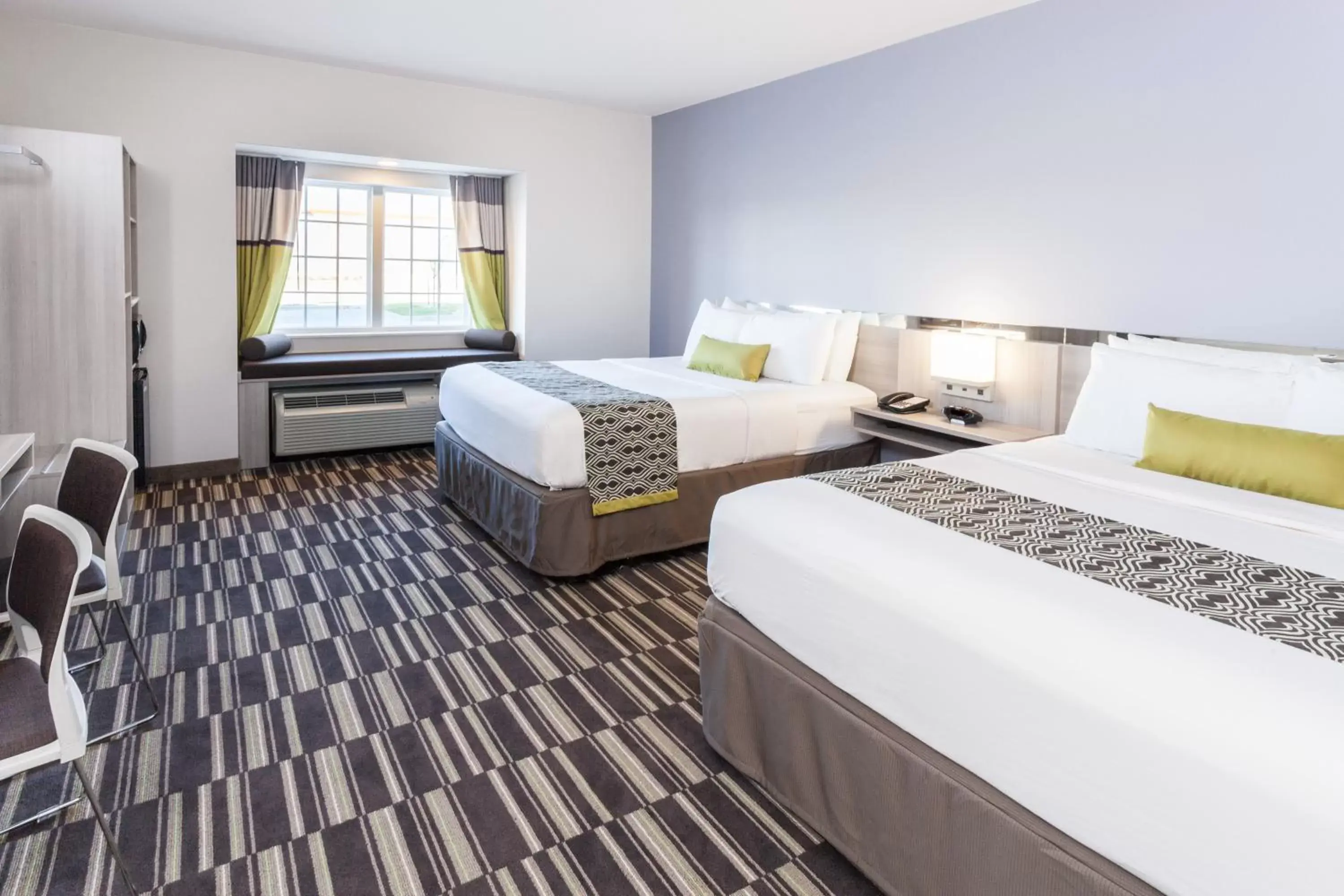 Bedroom, Bed in Microtel Inn & Suites by Wyndham West Fargo Near Medical Center
