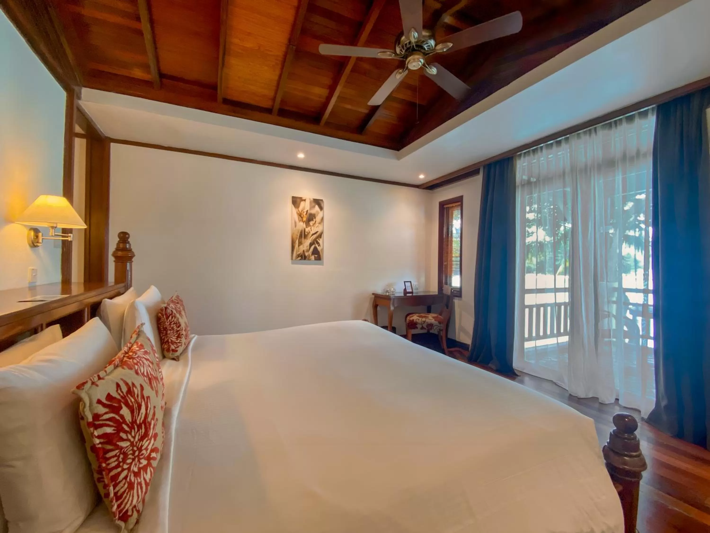Bed in Rebak Island Resort & Marina, Langkawi 大自然 野生动物与美食爱好者的天堂