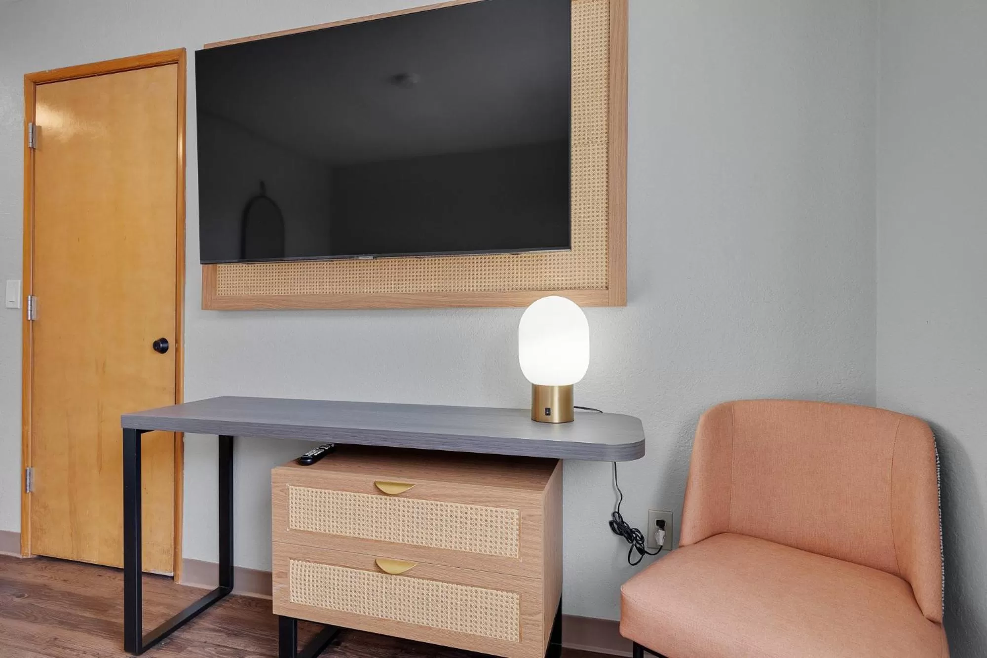 Garibaldi Inn at the Bay