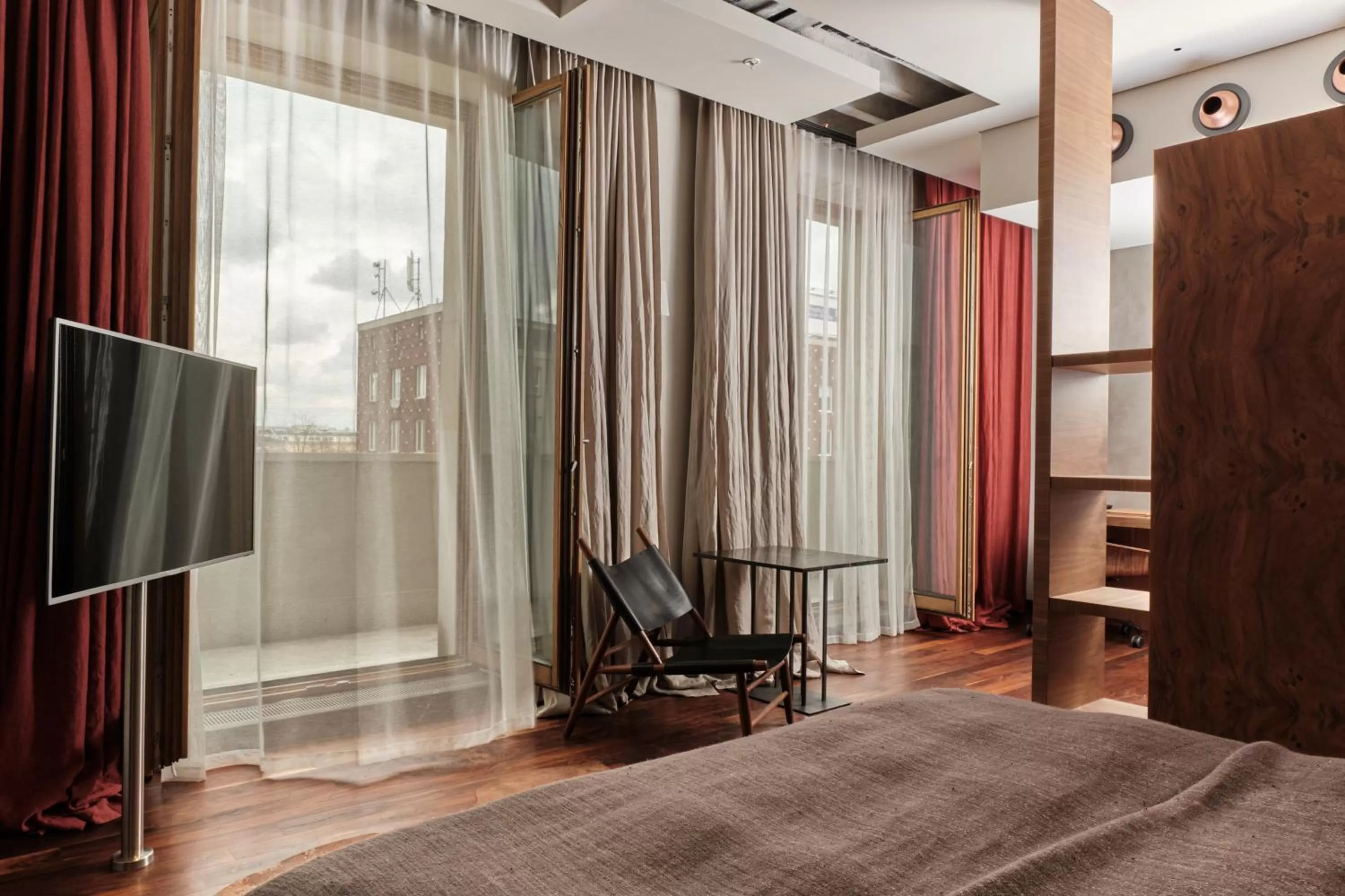 Balcony/Terrace, Bed in Hotel Warszawa