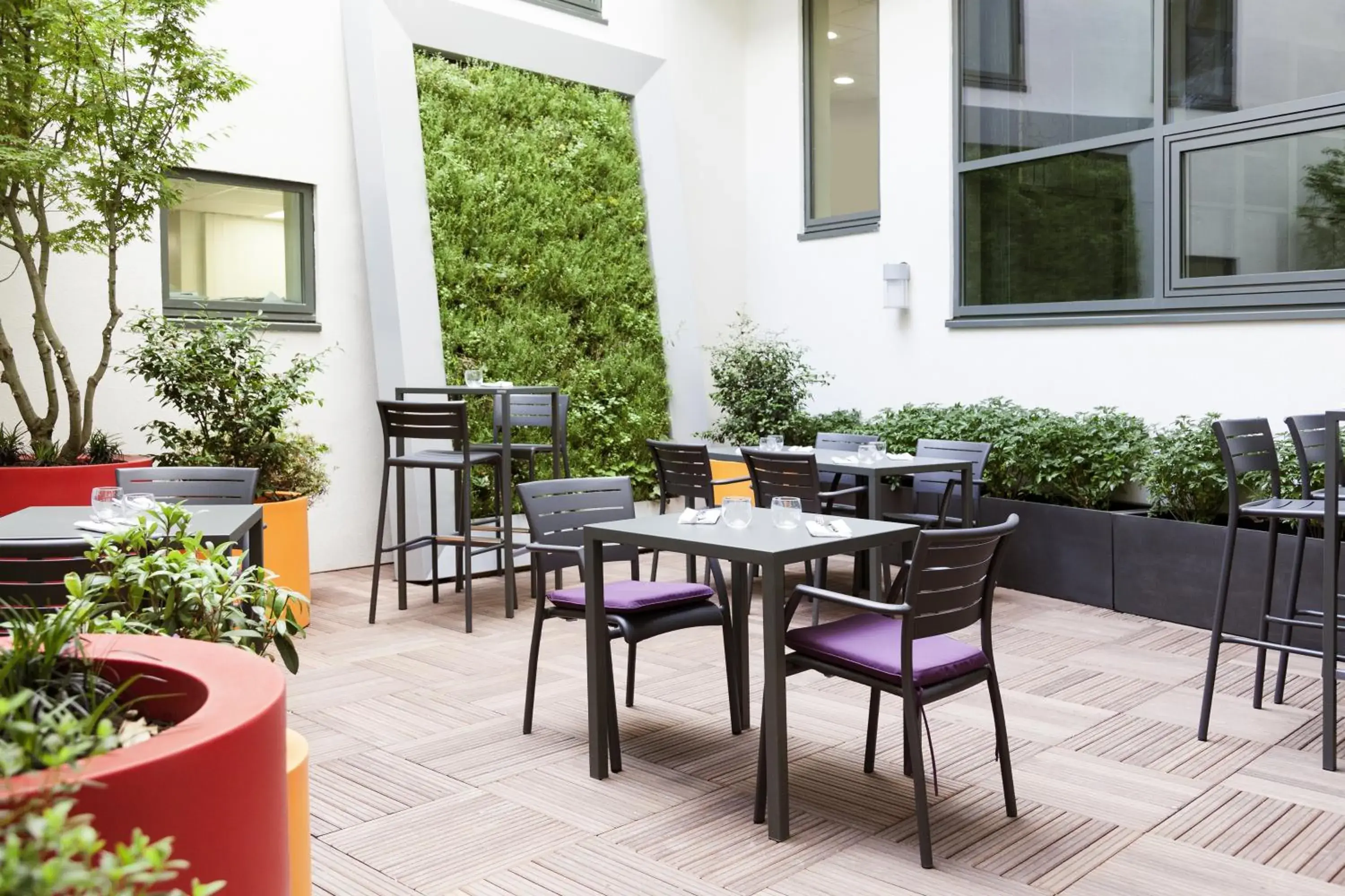 Patio in Novotel Paris Saint Denis Stade Basilique