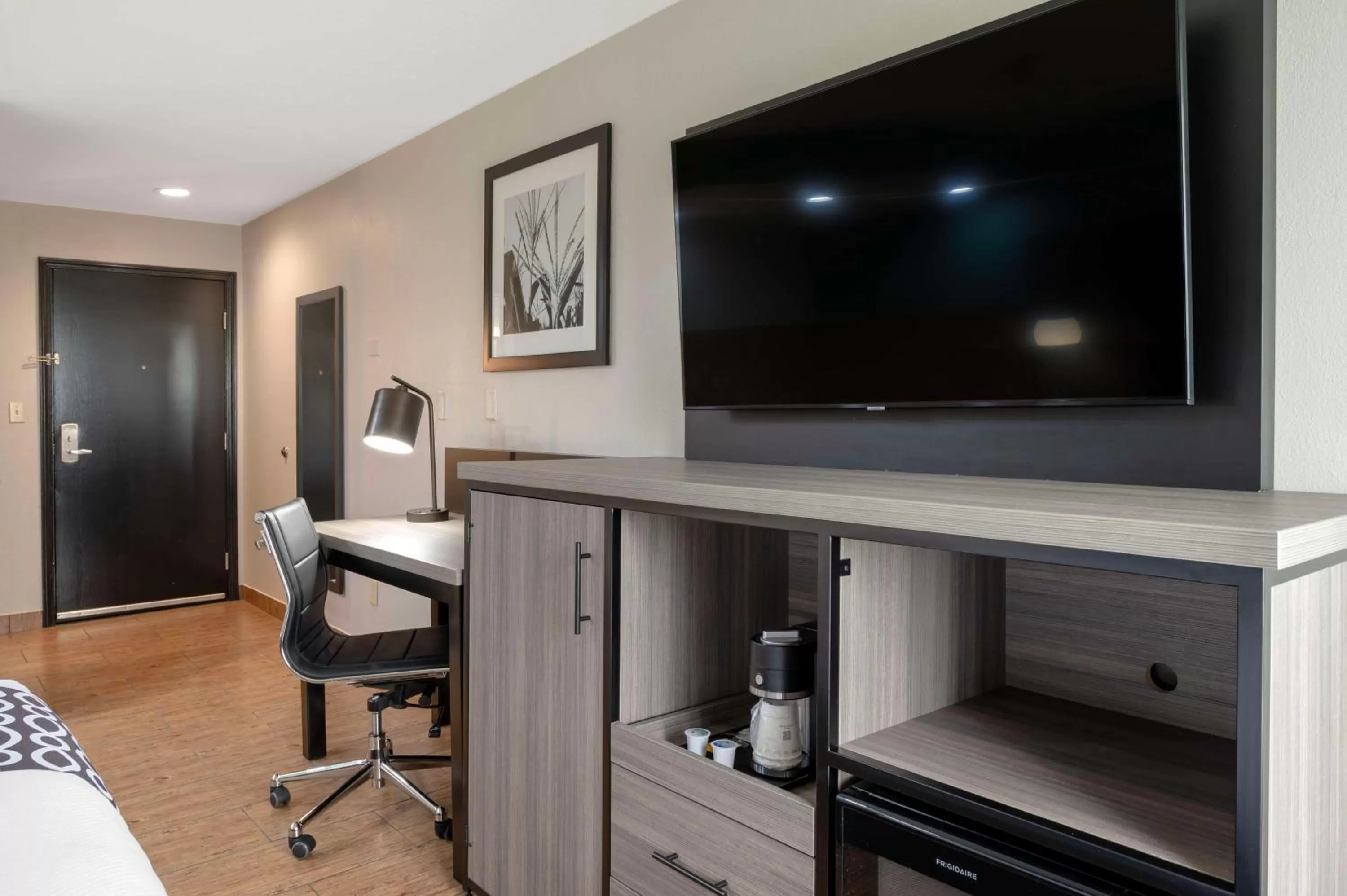 Bedroom in Best Western Plus Greenwood Indy South Inn