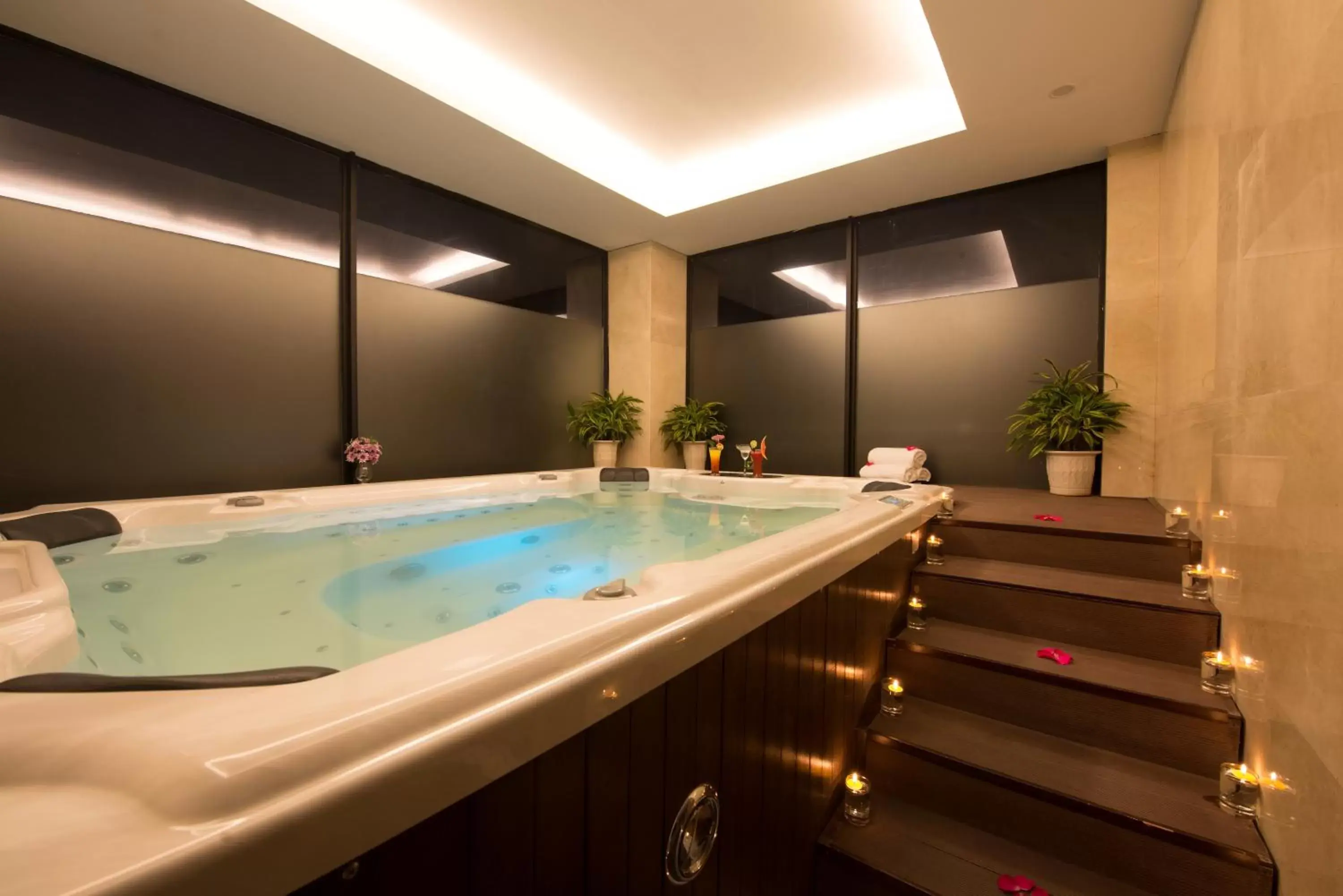 Hot Spring Bath, Bathroom in The Ann Hanoi Hotel