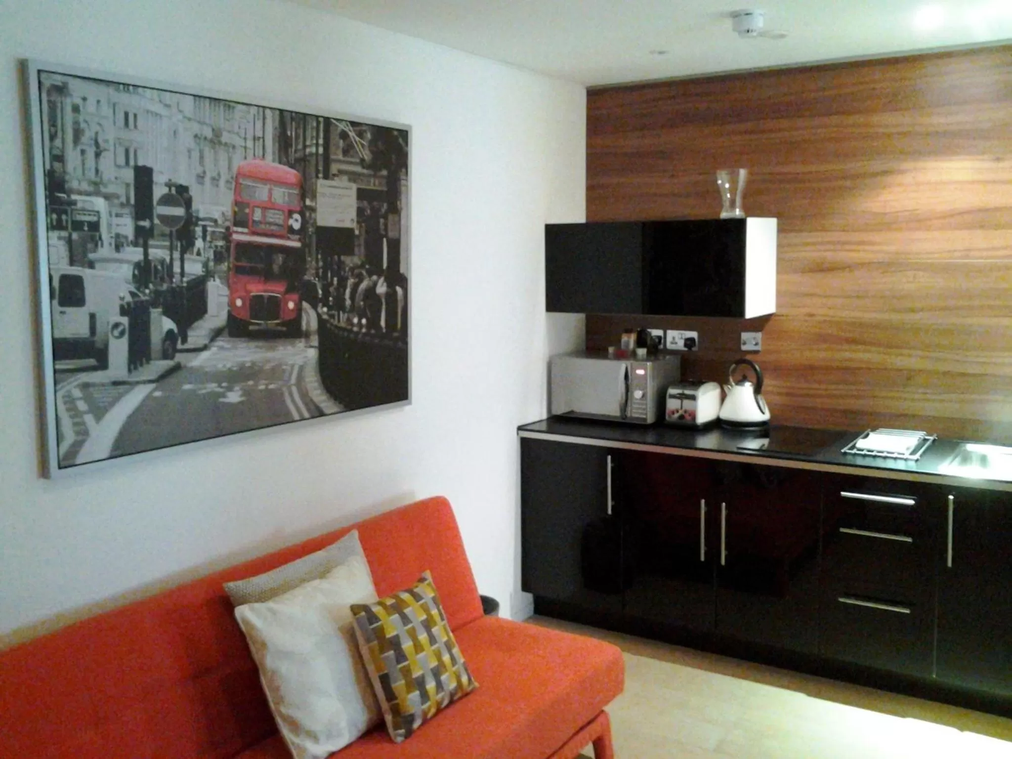 Kitchen or kitchenette in Room Home Stay