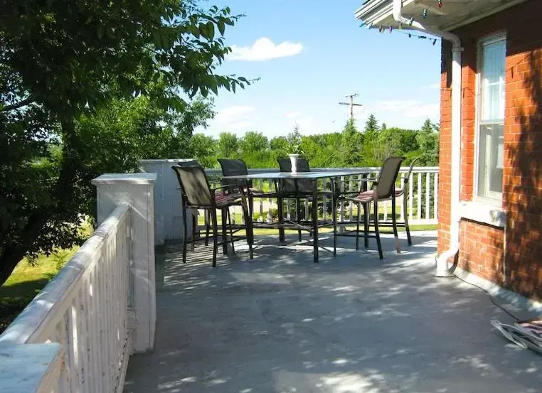 Balcony/Terrace in Wakamow Heights Bed and Breakfast