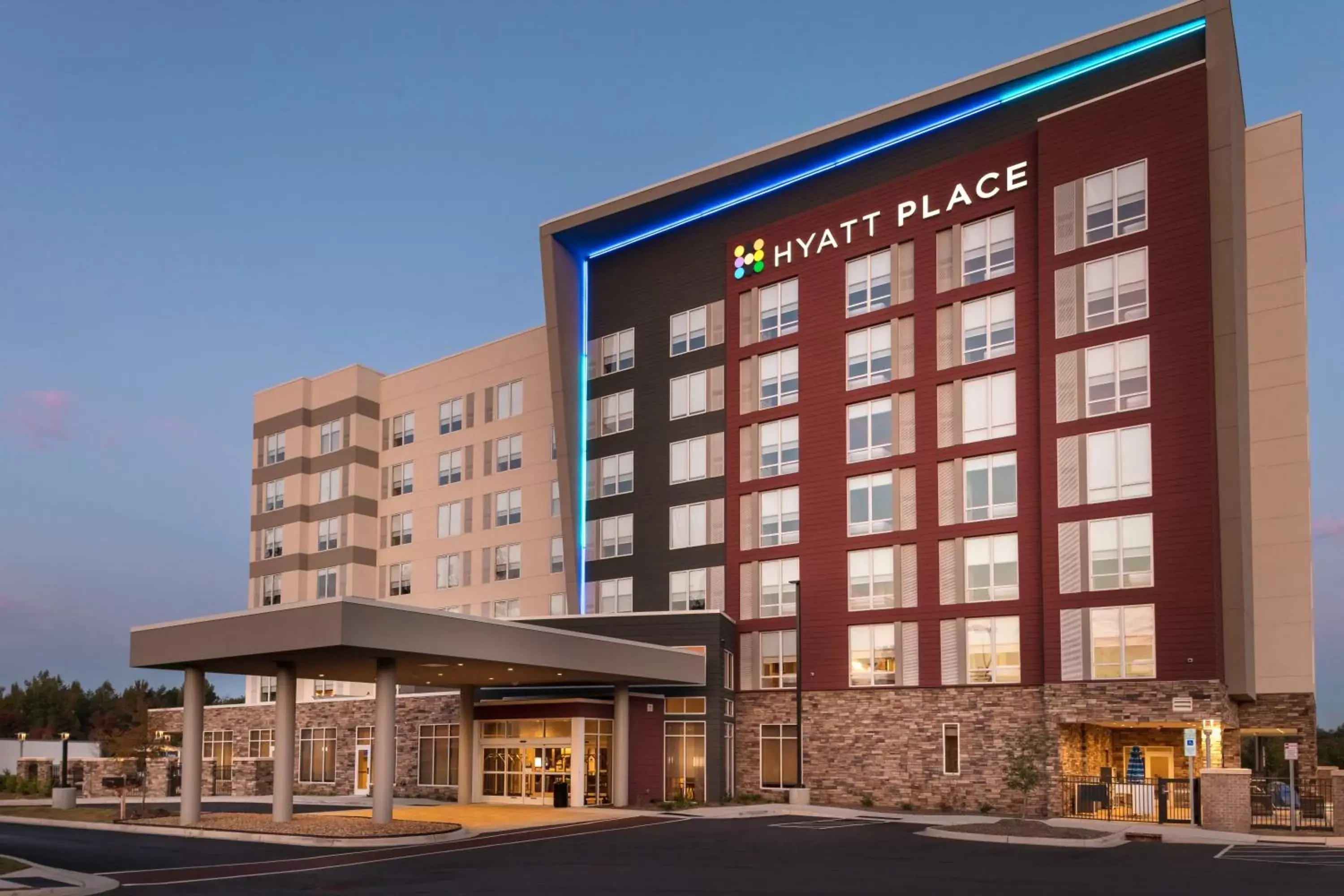 Property building in Hyatt Place Charlotte University Property building in Hyatt Place Charlotte University