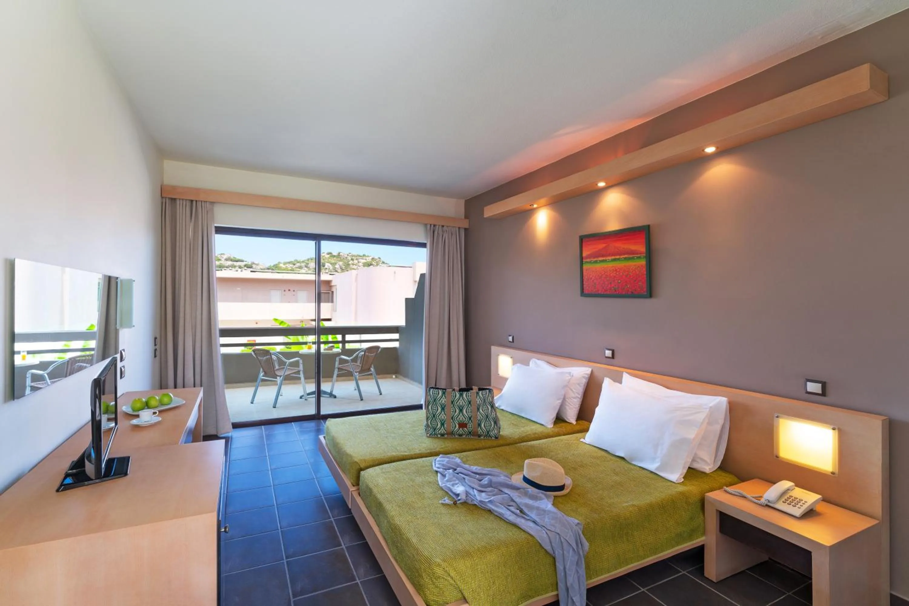 Bed in Cathrin Hotel