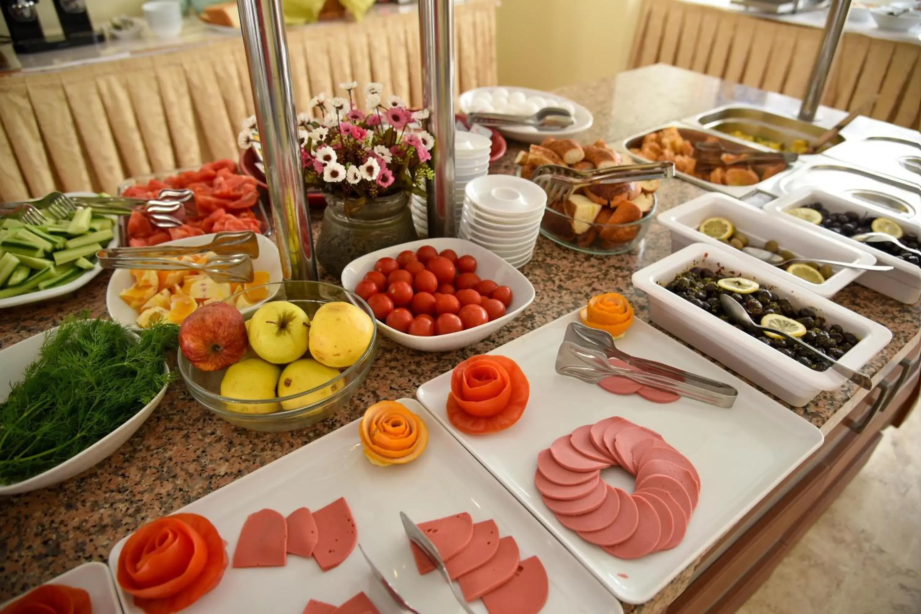 Food in Belcehan Deluxe Hotel