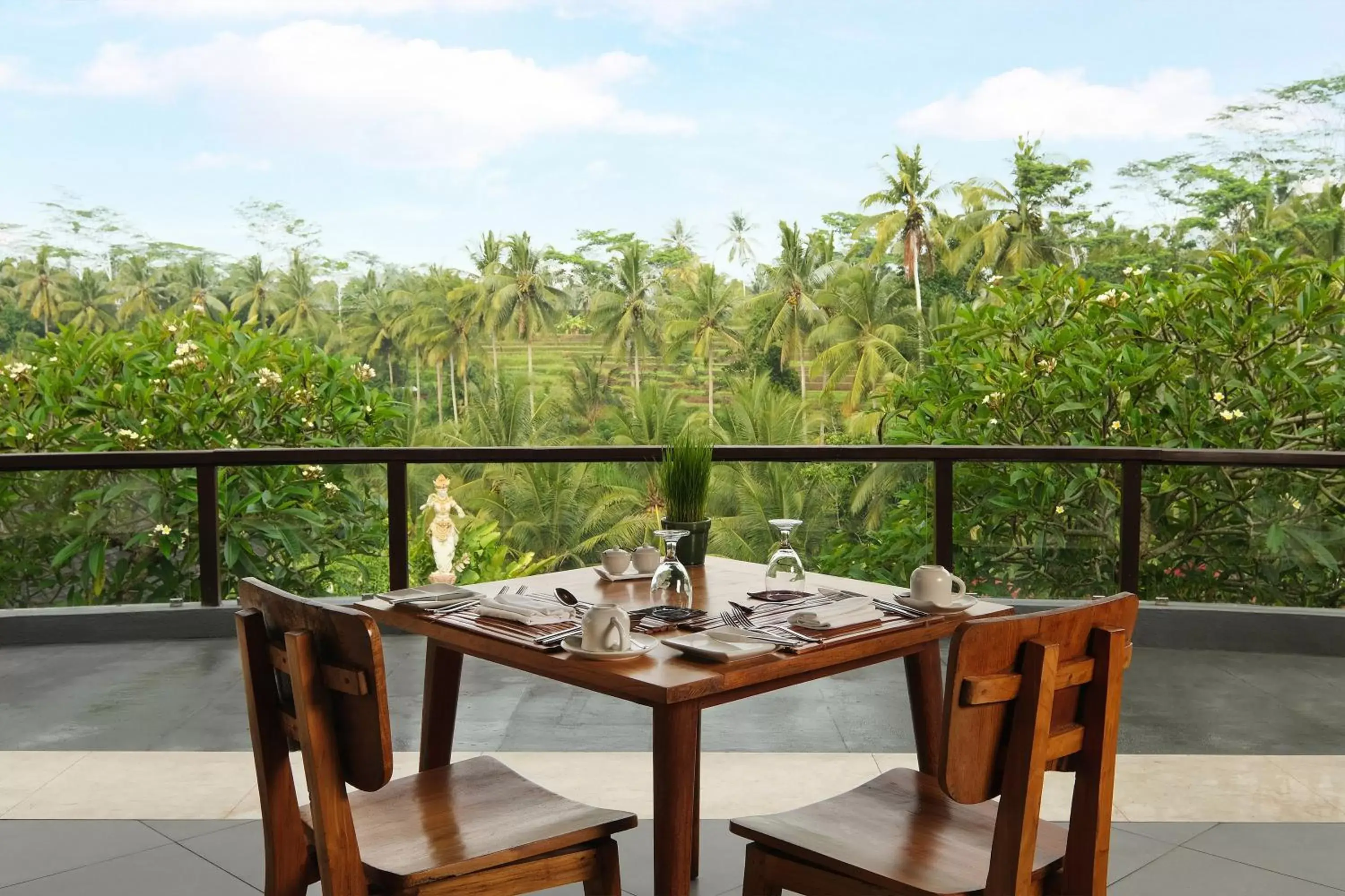 Restaurant/places to eat in Puri Sebali Resort