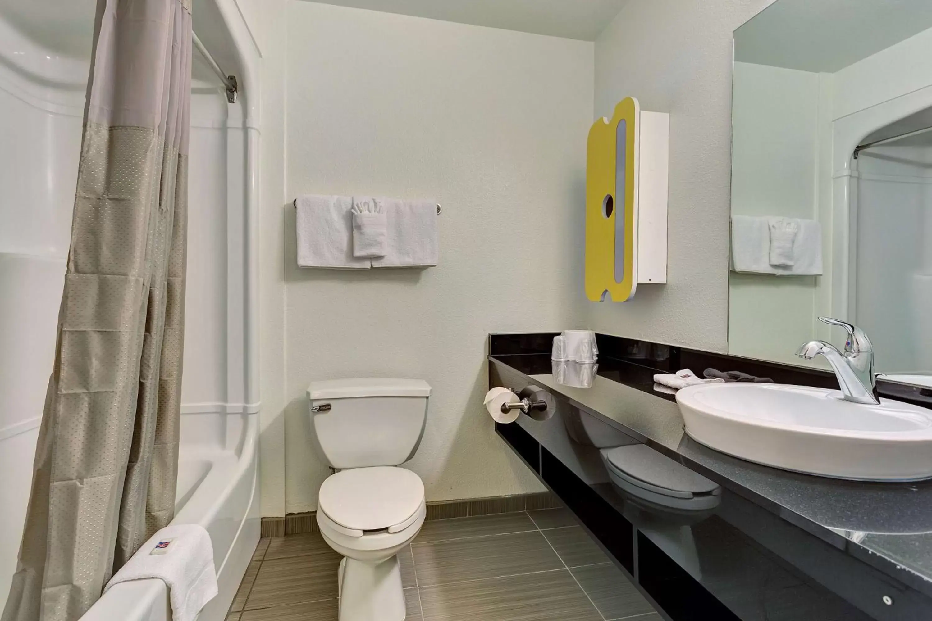 Toilet, Bathroom in Motel 6-Belmont, CA - San Francisco - Redwood City