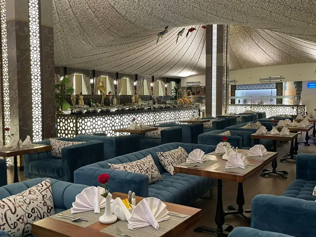 Restaurant/Places to Eat in Rua Al Hijrah Hotel