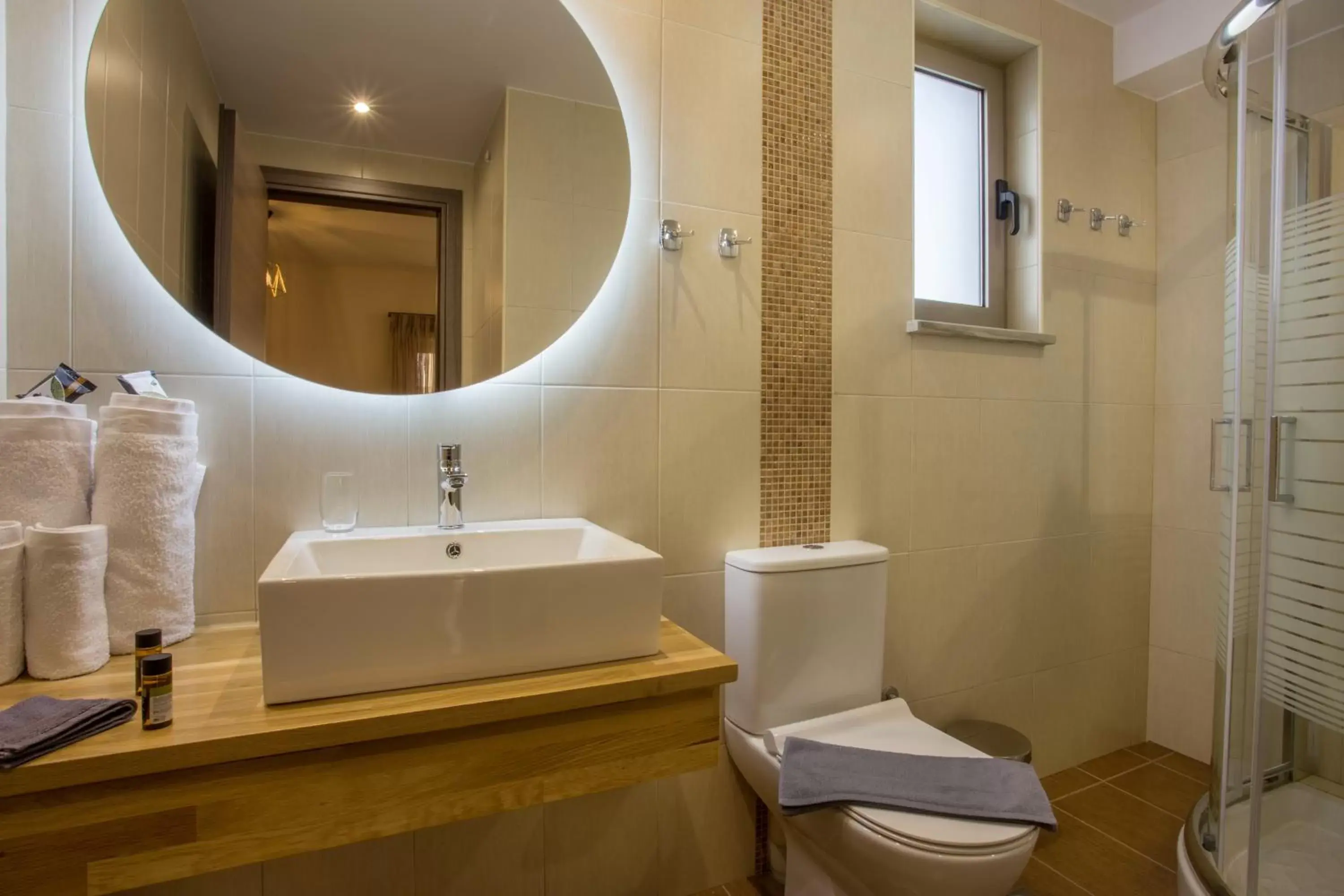 Bathroom in Vardians Villas & Suites