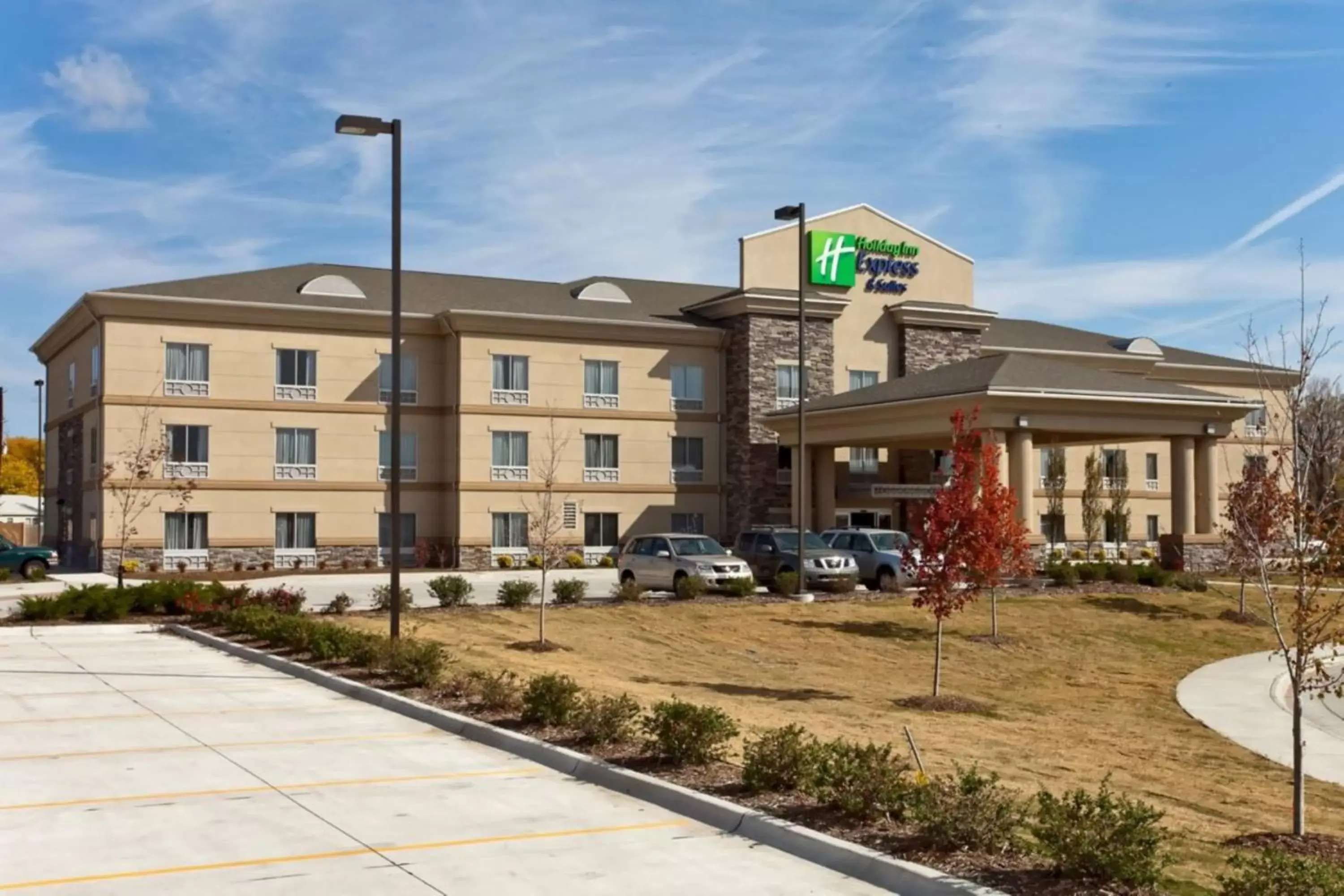 Property Building in Holiday Inn Express Newton, an IHG Hotel