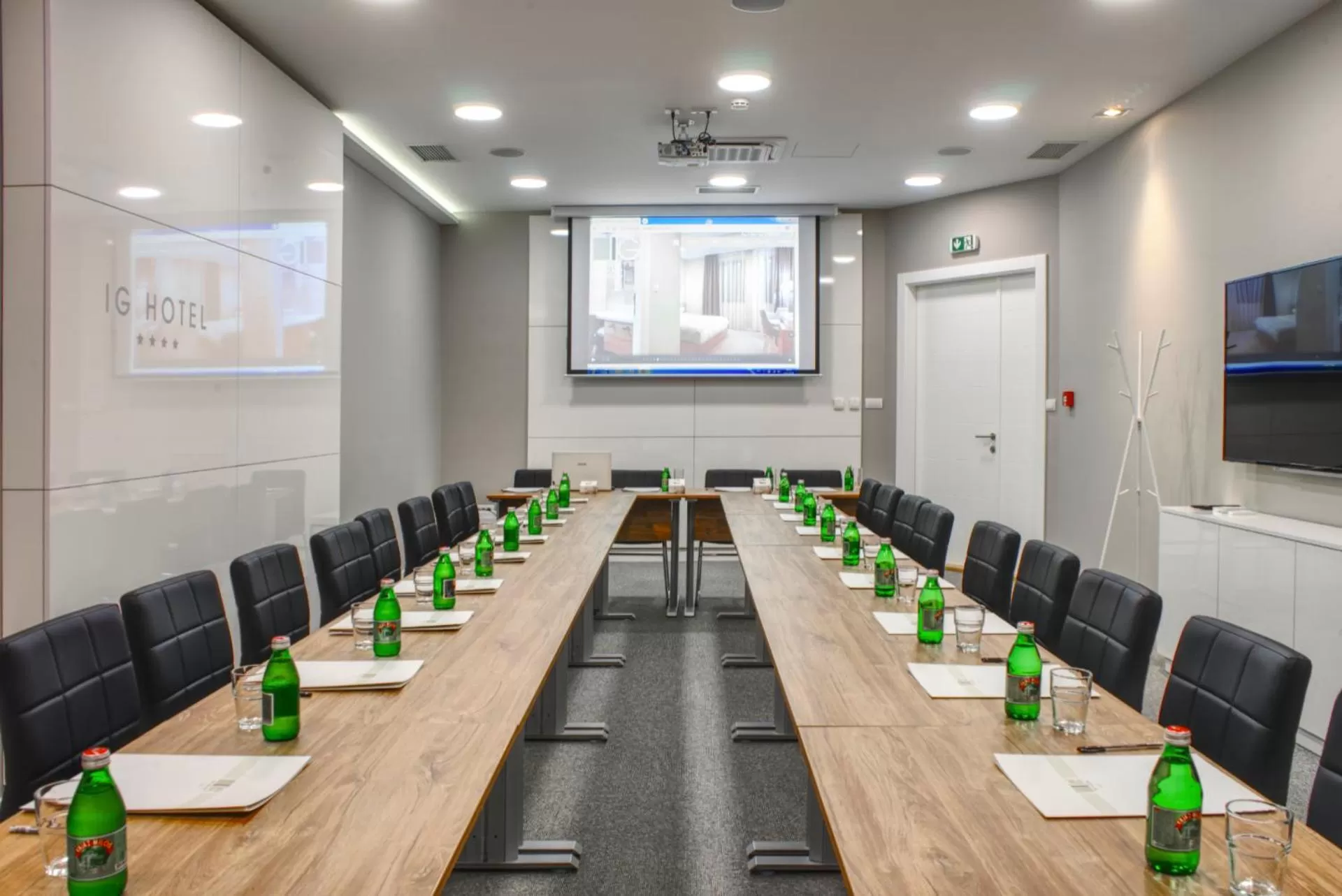 Meeting/conference room in IG Hotel