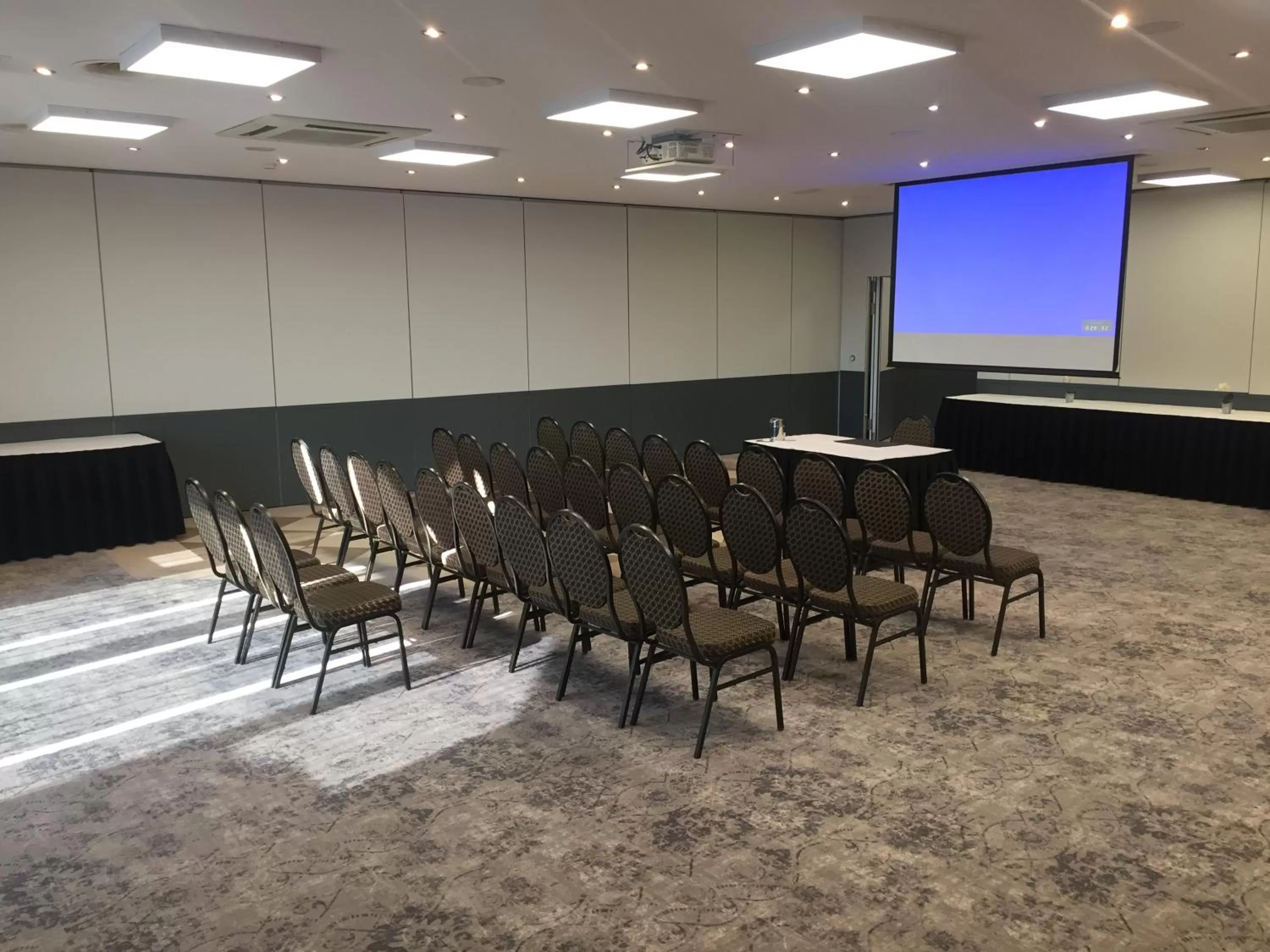 Meeting/conference room in Hotel Charleroi Airport - Van Der Valk
