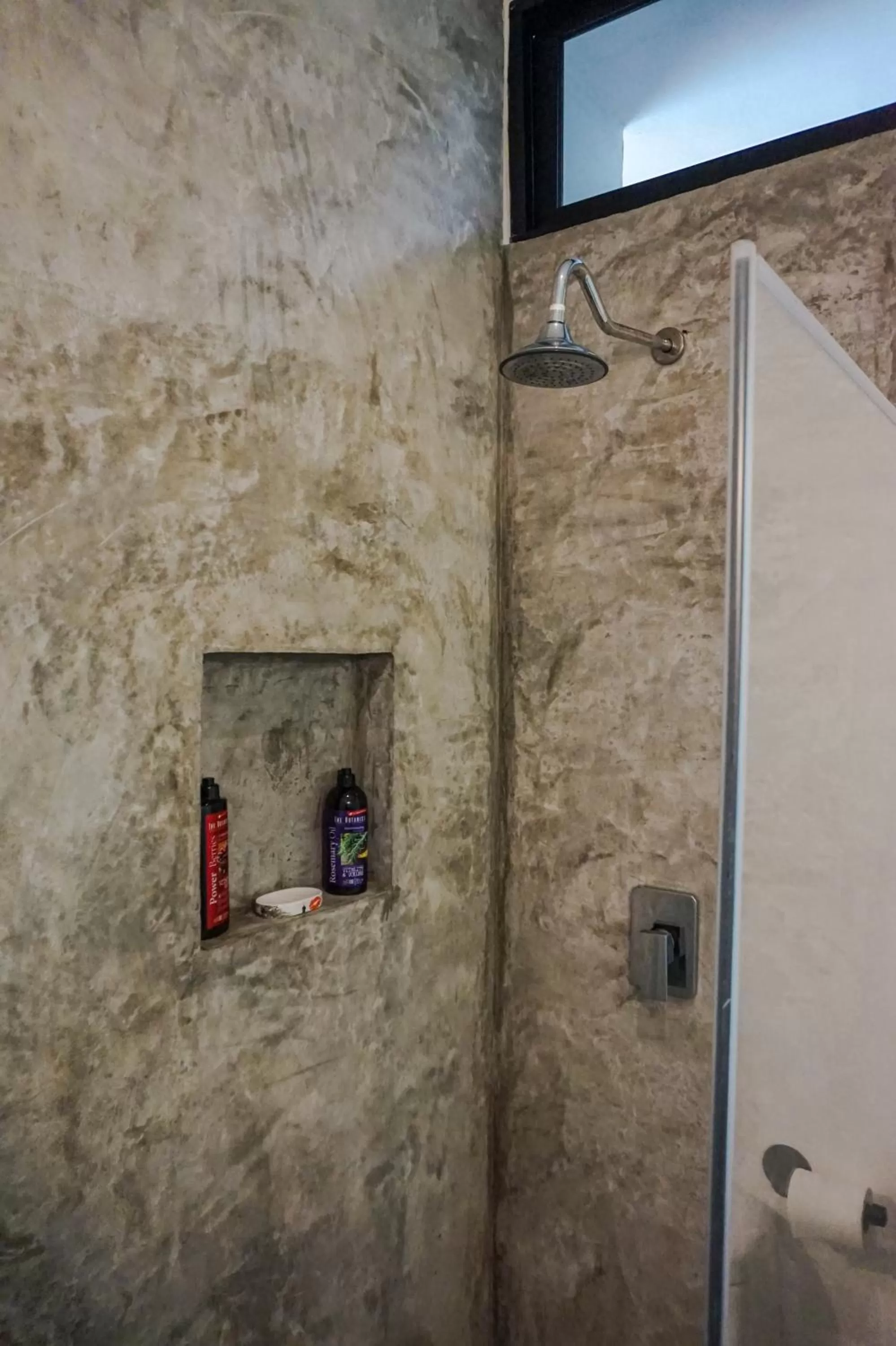 Shower in Les Suites Calle 2 by Galian