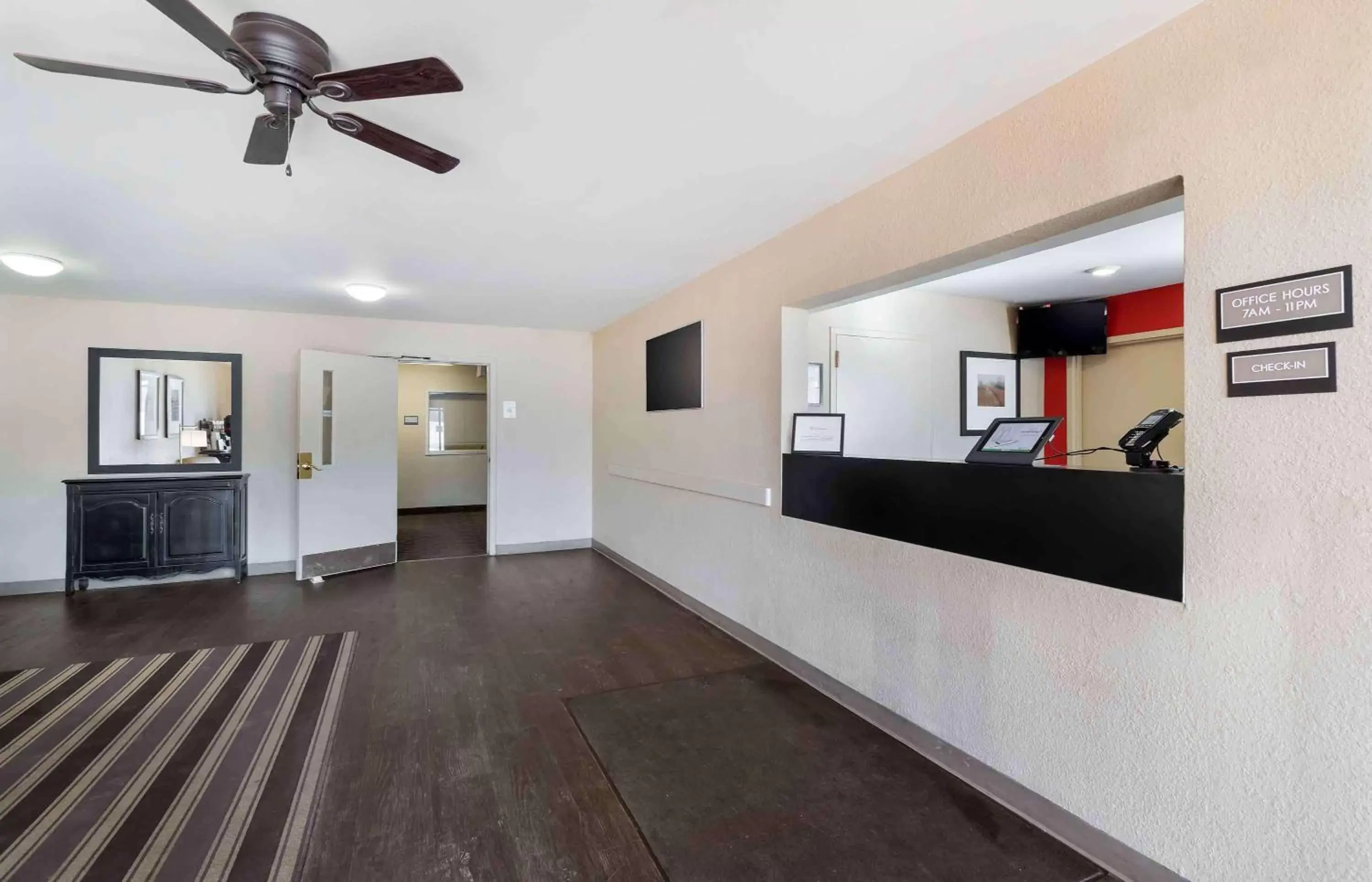 Lobby or reception, Lobby/Reception in Extended Stay America Suites - Des Moines - West Des Moines