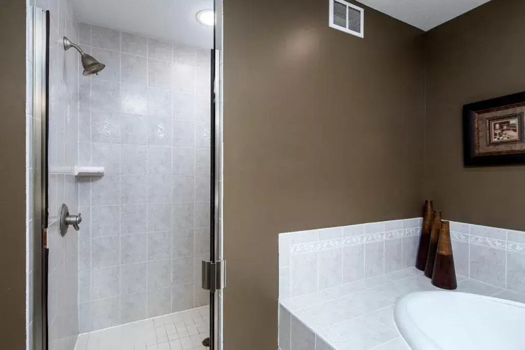 Bathroom in Larsmont Cottages