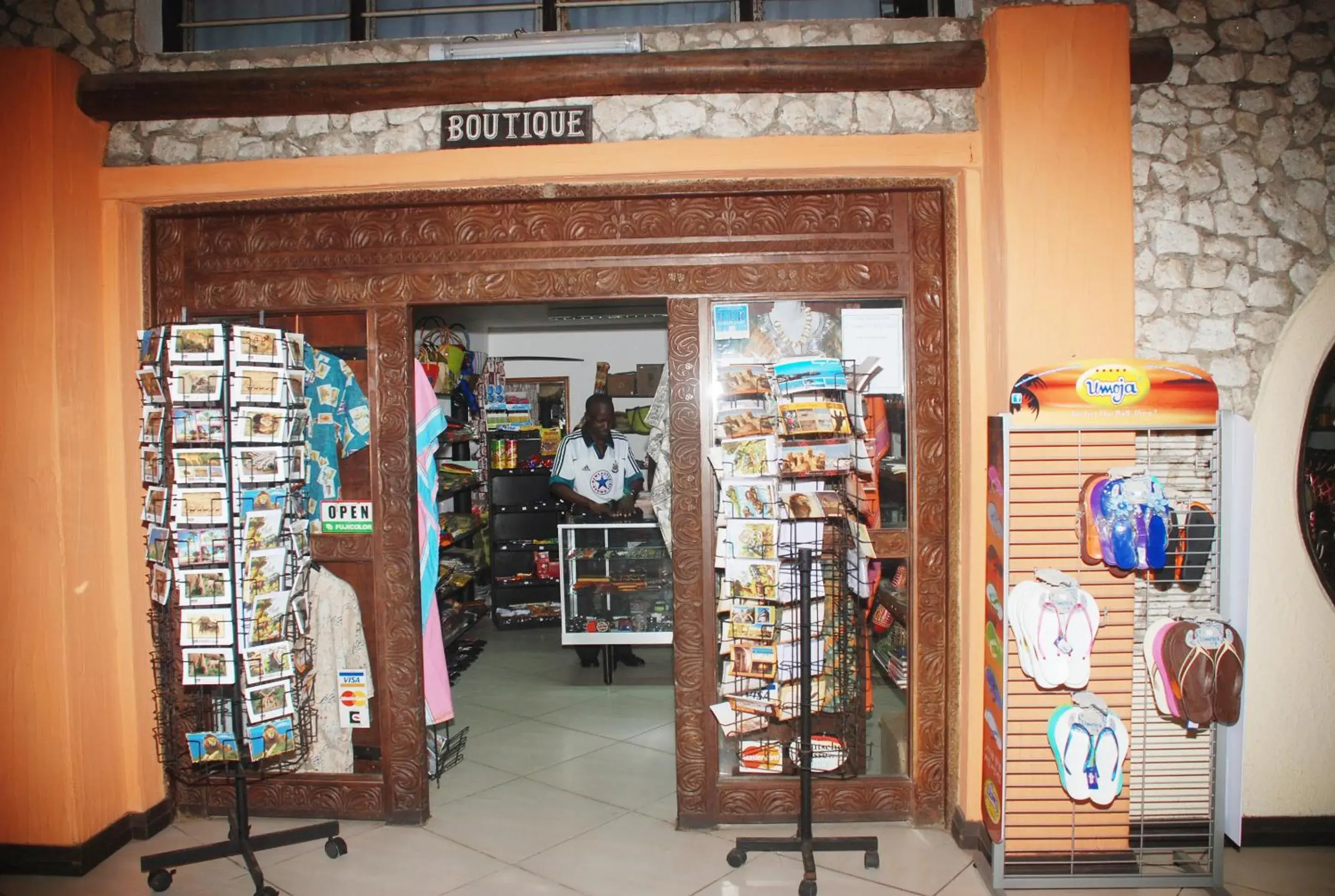 On-site shops, Supermarket/Shops in Bamburi Beach Hotel