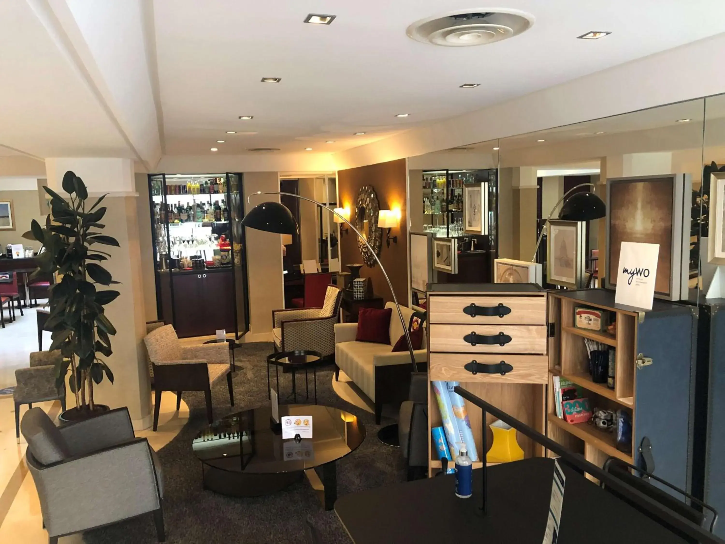 Lobby or reception, Lounge/Bar in Best Western Plus Hotel Sydney Opera