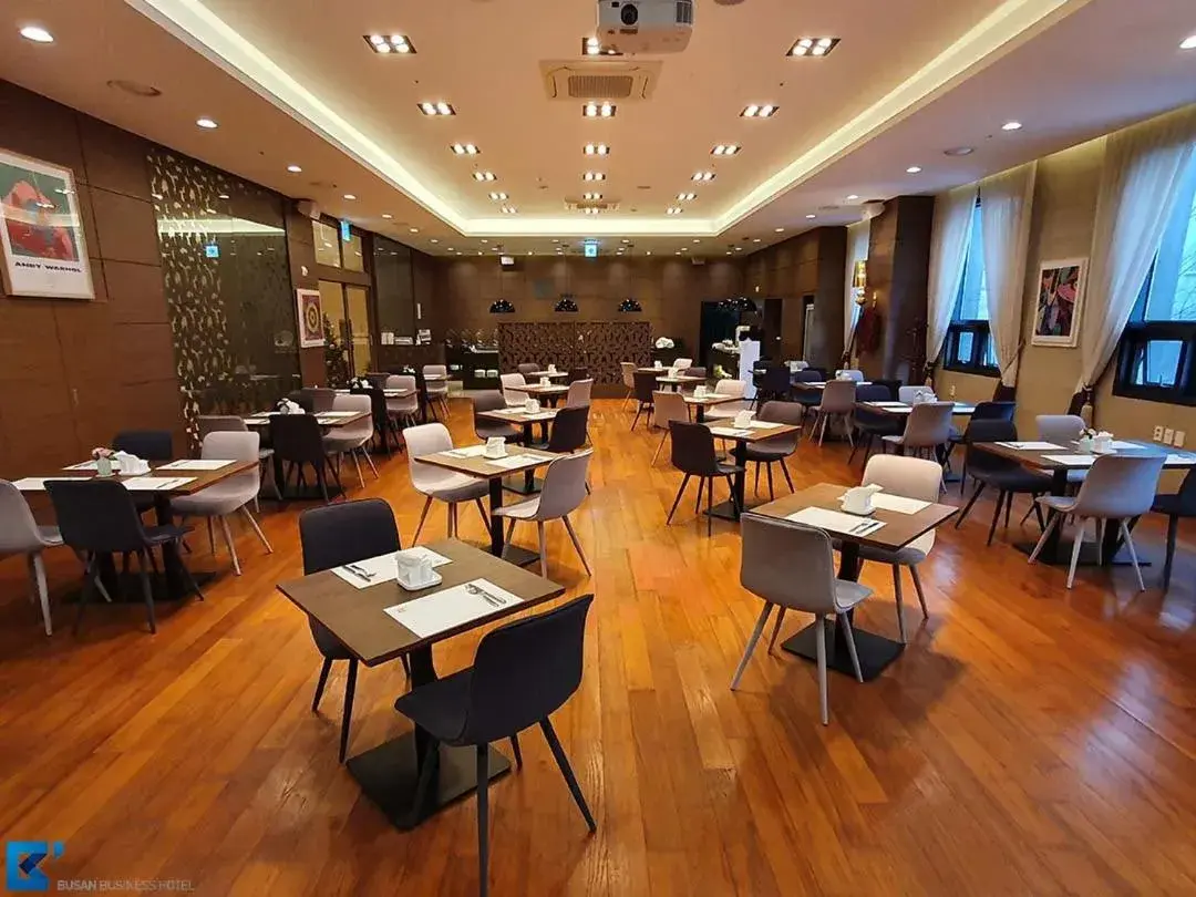 Restaurant/Places to Eat in Busan Business Hotel