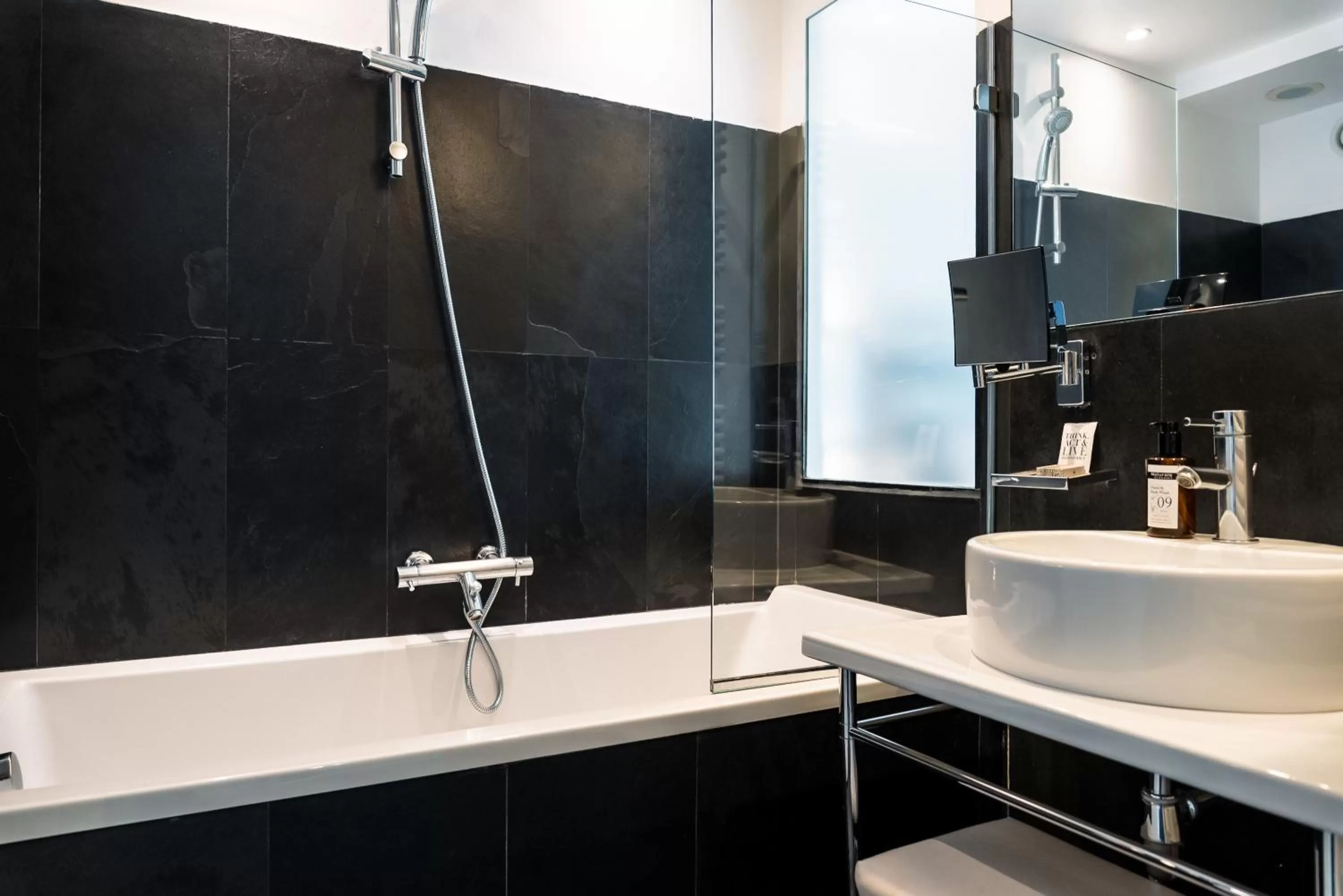 Bathroom in 1K Paris