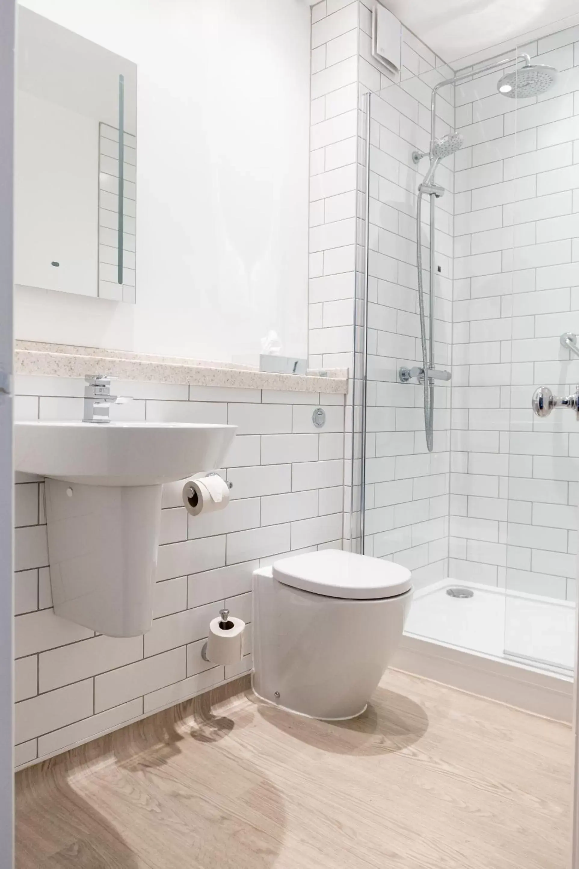 Bathroom in The Oatlands Chaser by Innkeeper's Collection