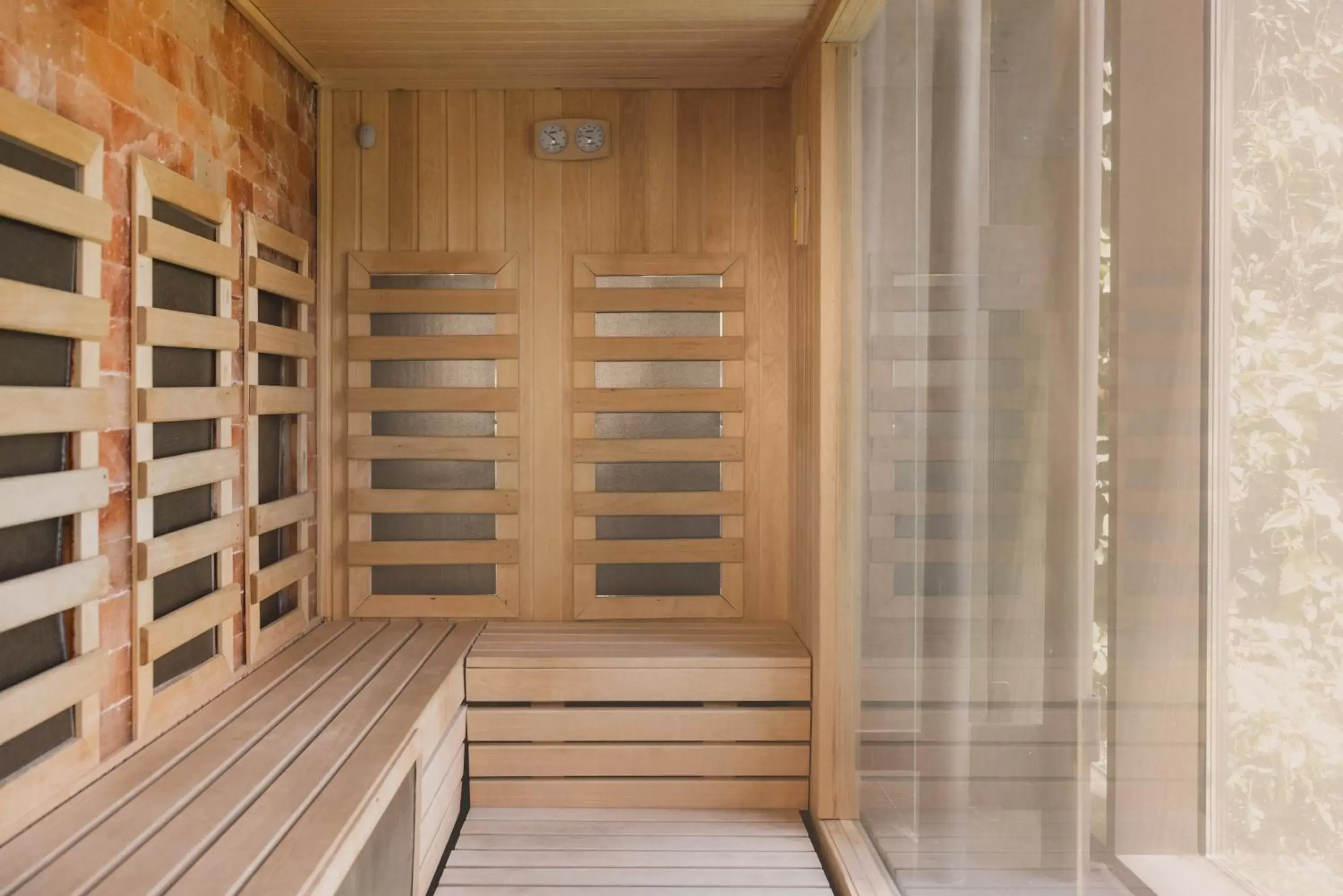 Fitness centre/facilities in Crowne Plaza Belgrade by IHG Fitness centre/facilities in Crowne Plaza Belgrade by IHG