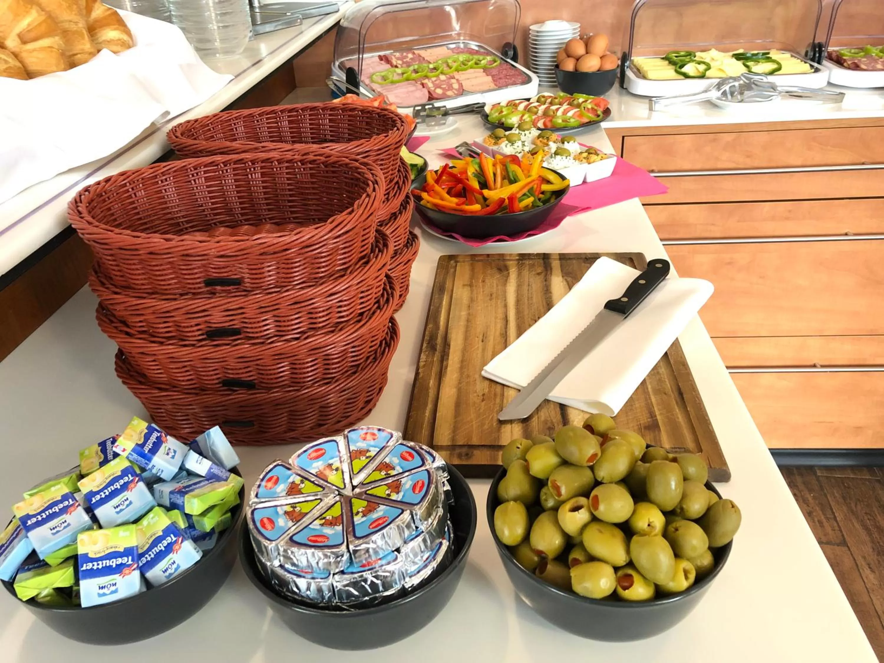 Buffet breakfast in Hotel König