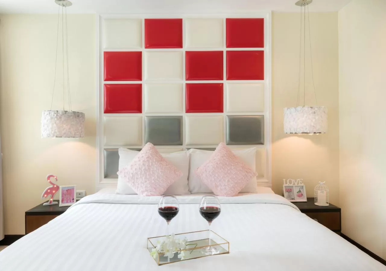 Bed in FuramaXclusive Asoke, Bangkok