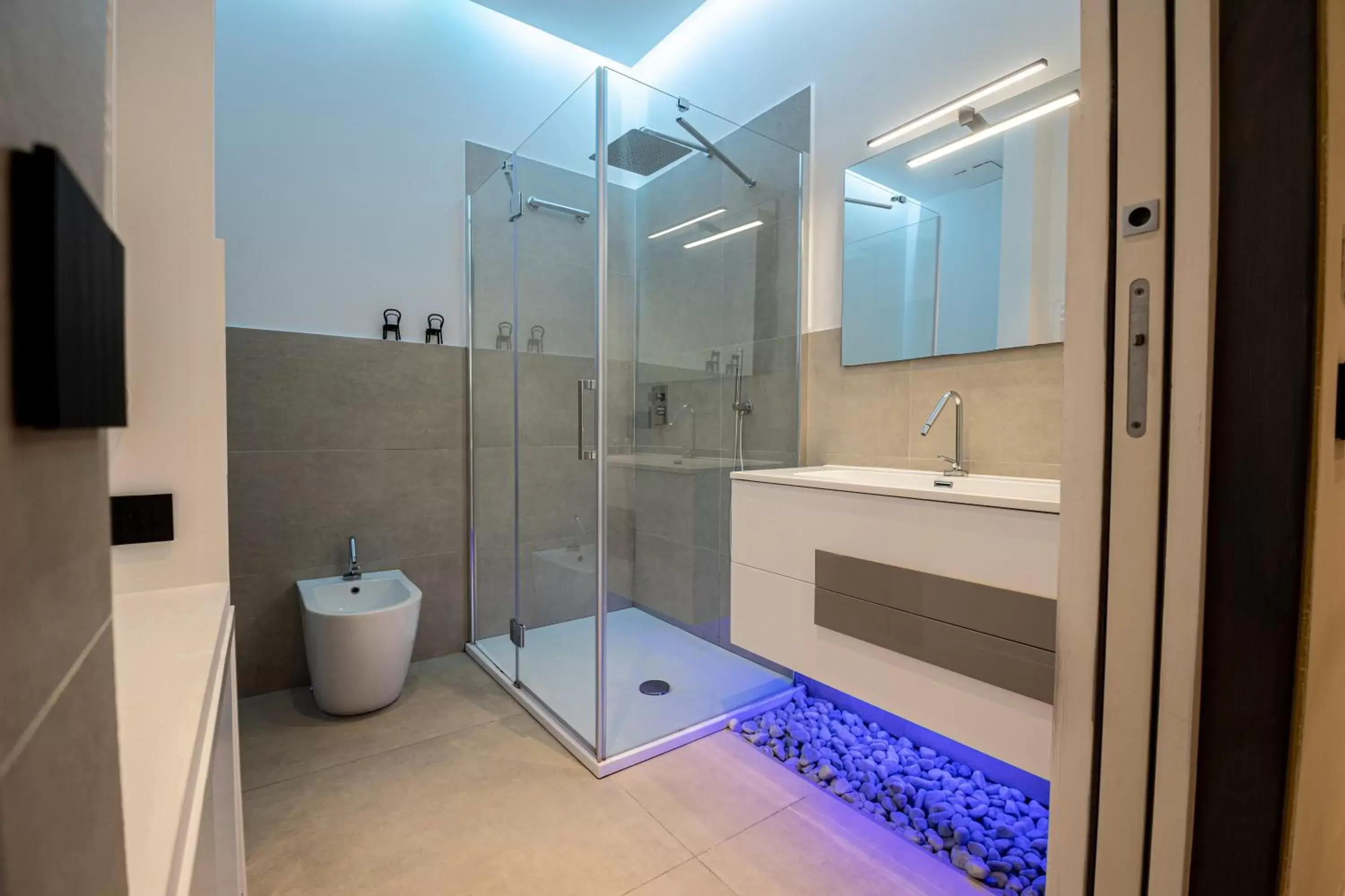 Bathroom in NUAR suite&spa