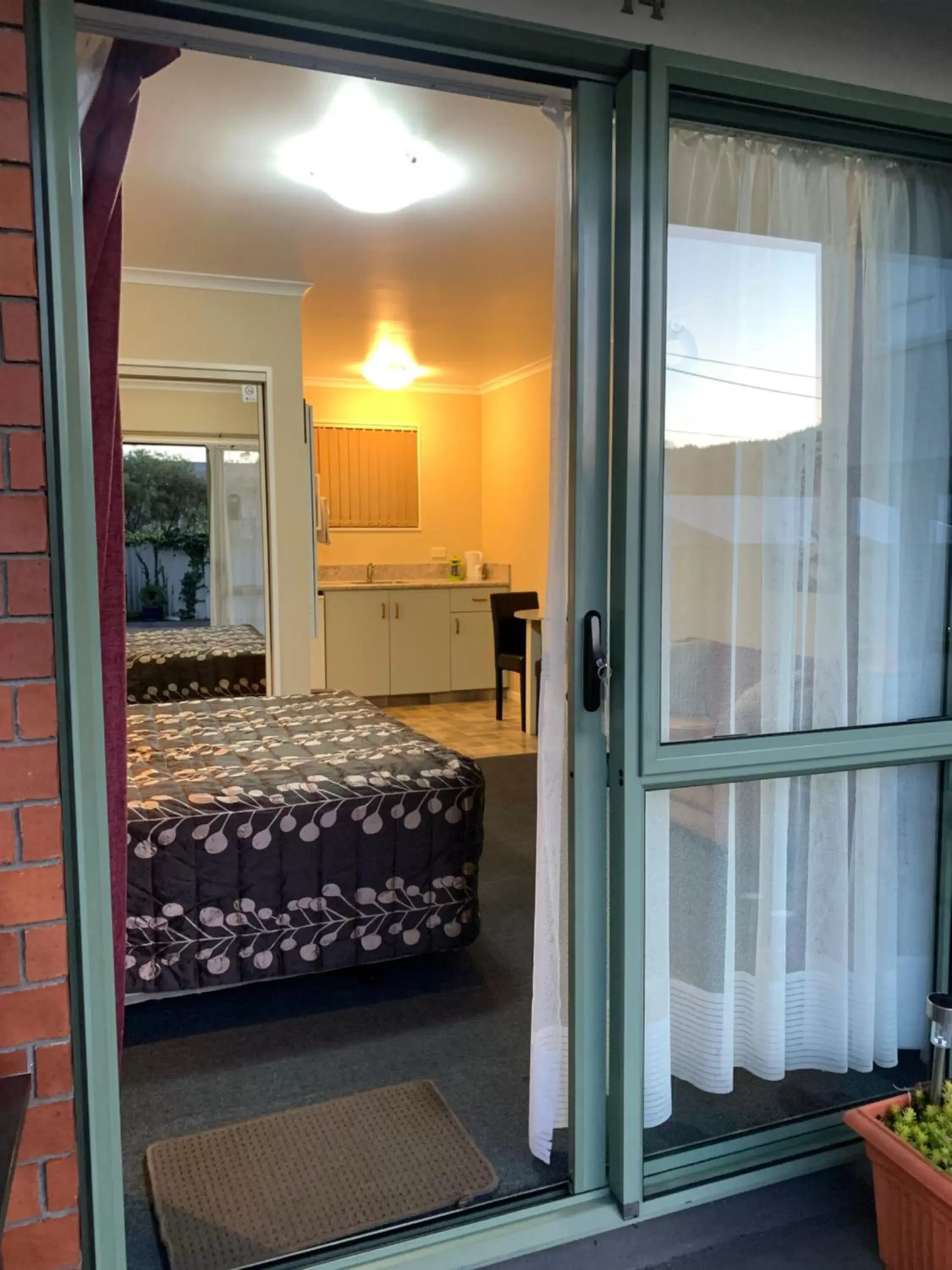 Bedroom, Bed in Aldan Lodge