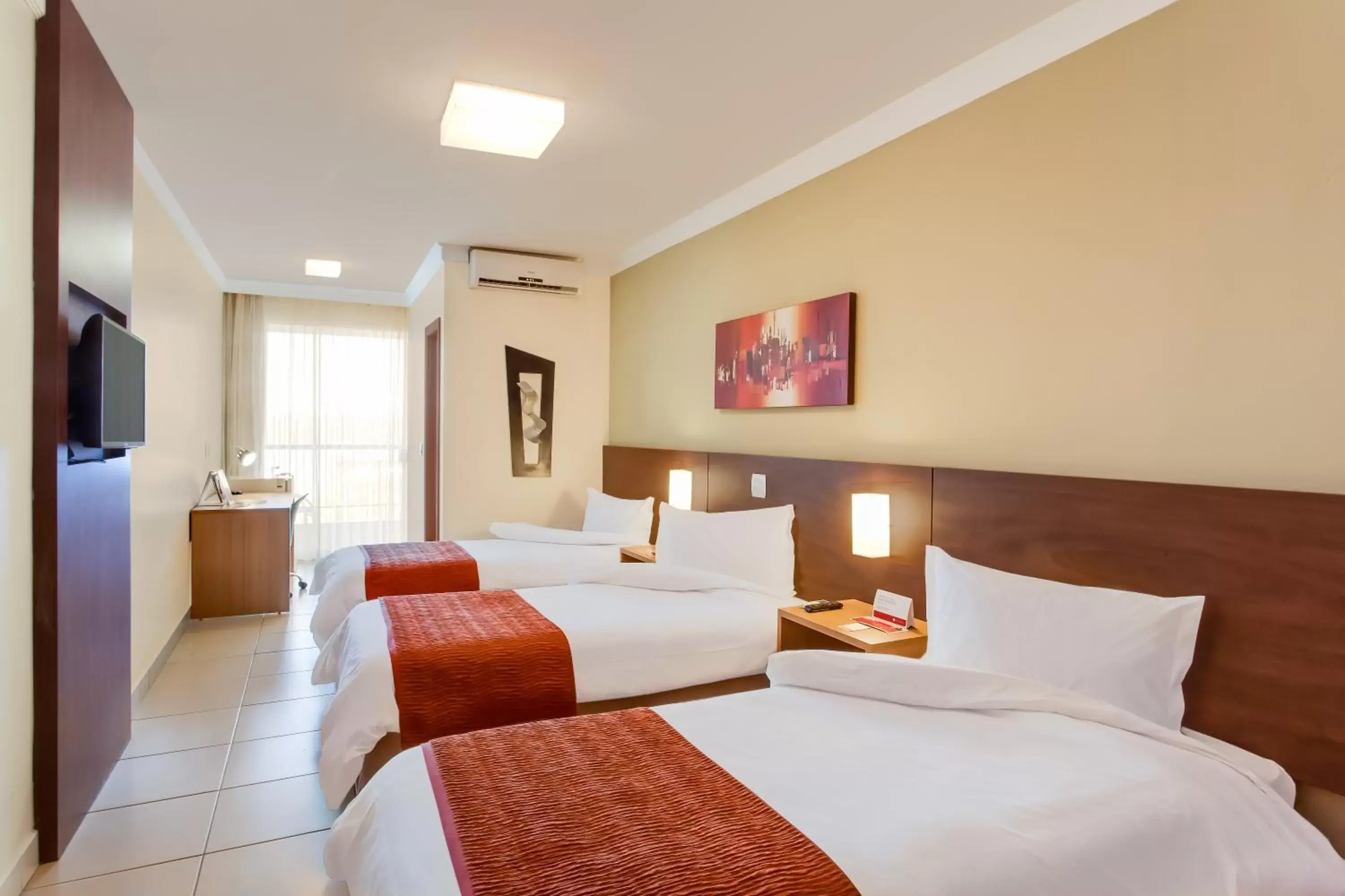 Bedroom, Bed in Ramada Hotel & Suites Lagoa Santa By Wyndham