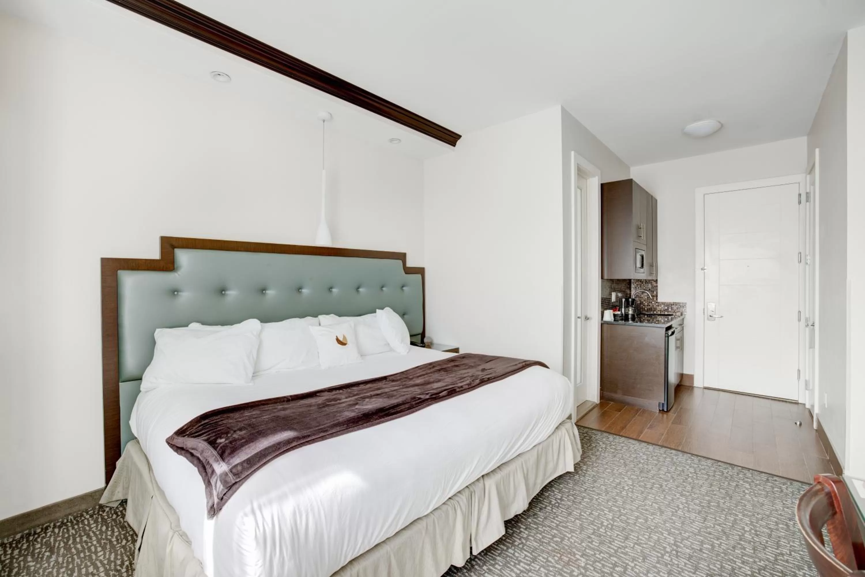 Bed in Aura Hotel Brooklyn