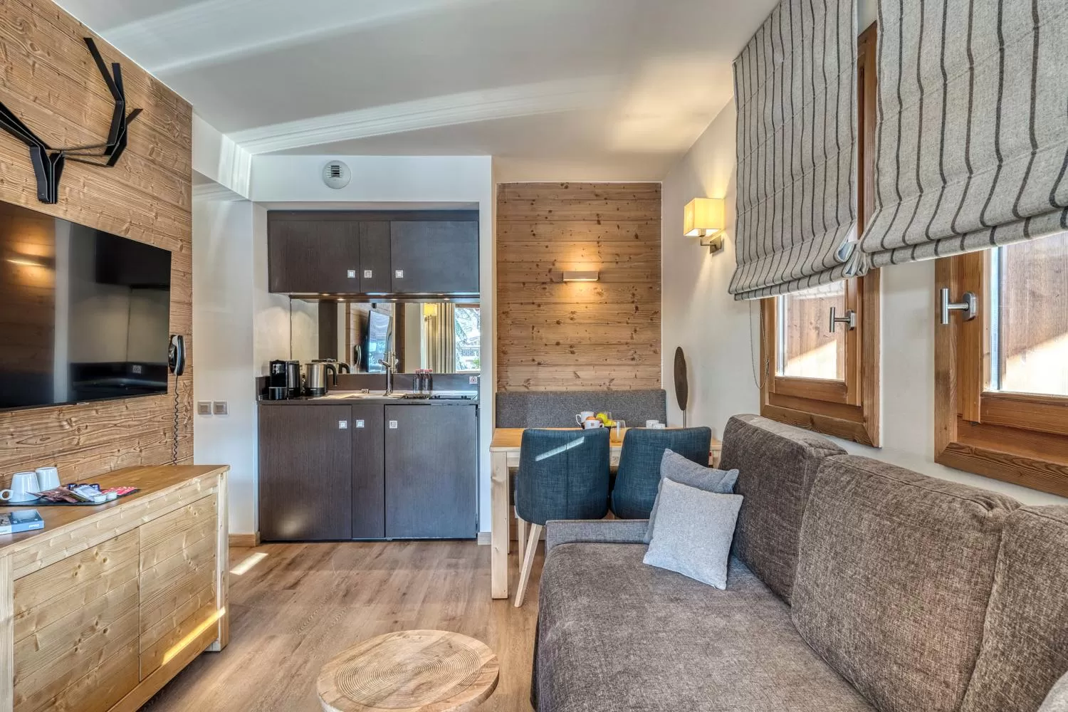 Kitchen or kitchenette in Les Loges Blanches Megève