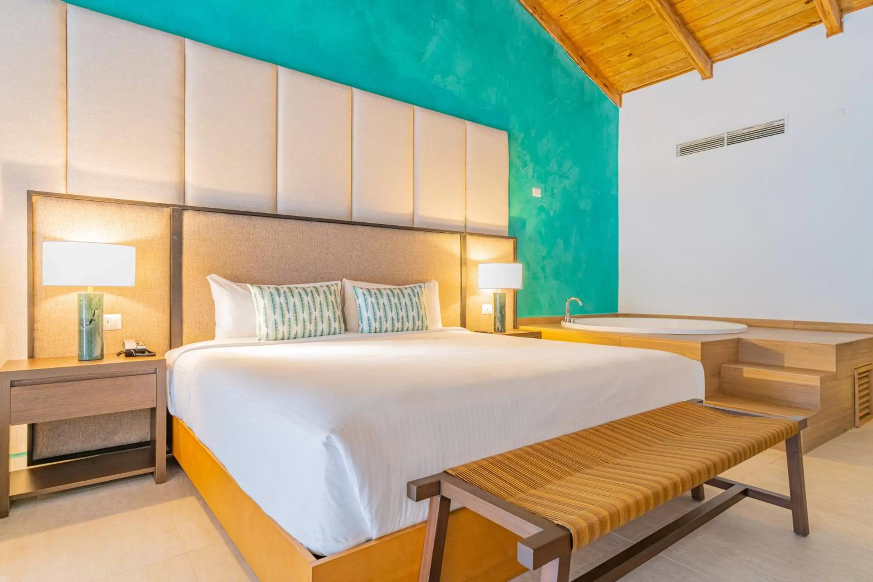 Bed in Caribe Deluxe Princess - All Inclusive