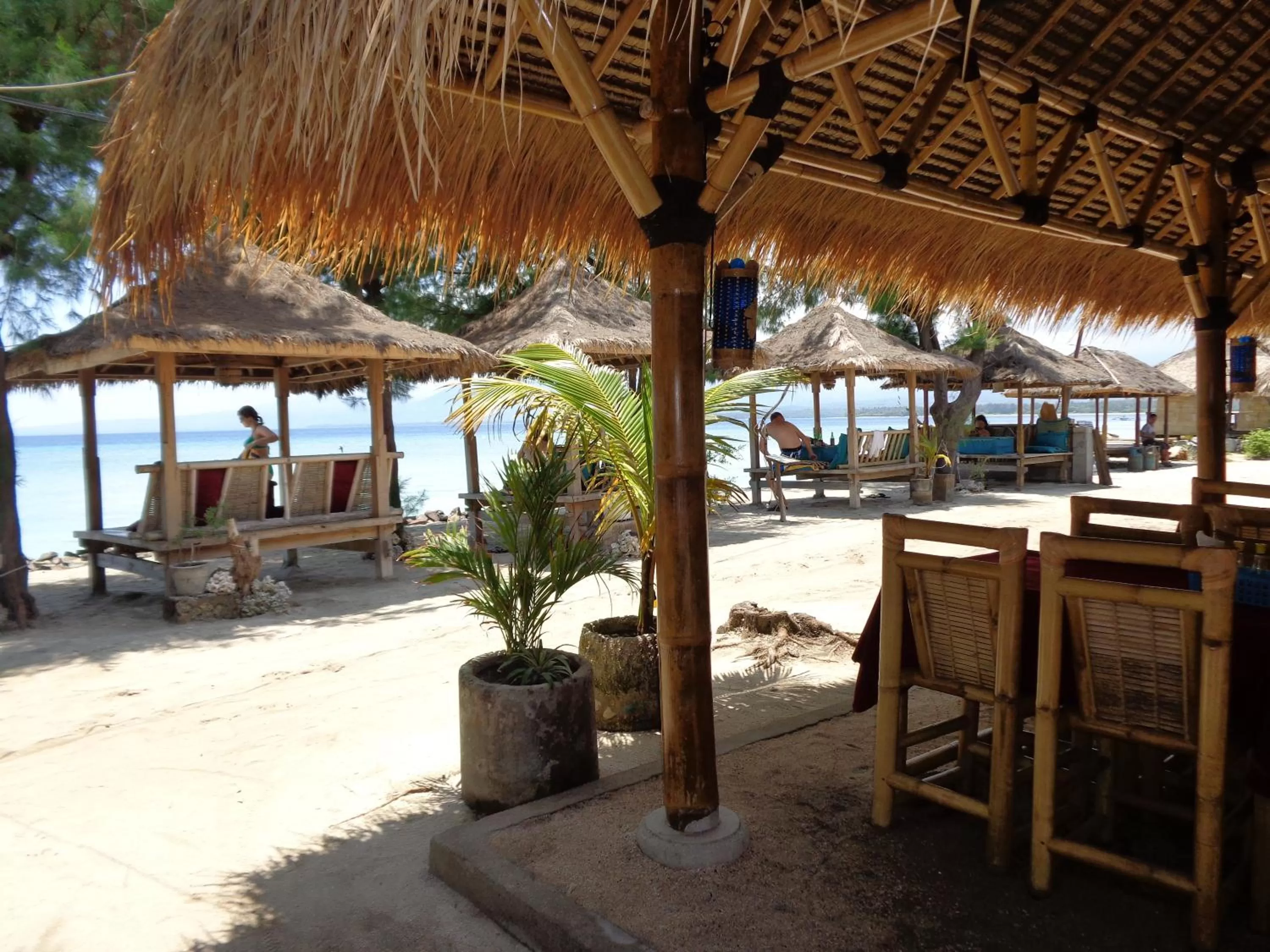 Restaurant/places to eat in Sandy Beach Bungalows