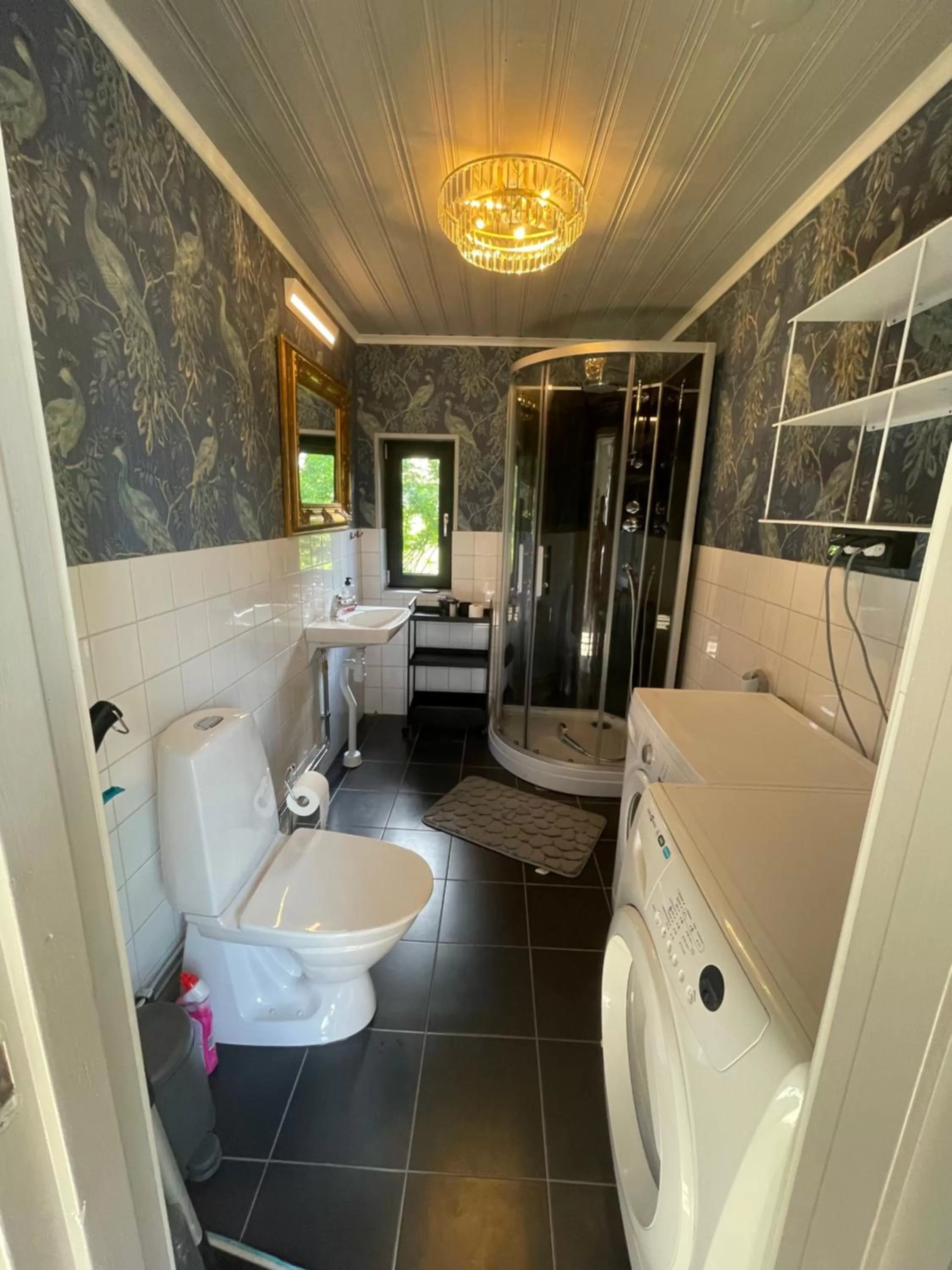 Shower in Villa Lyckan